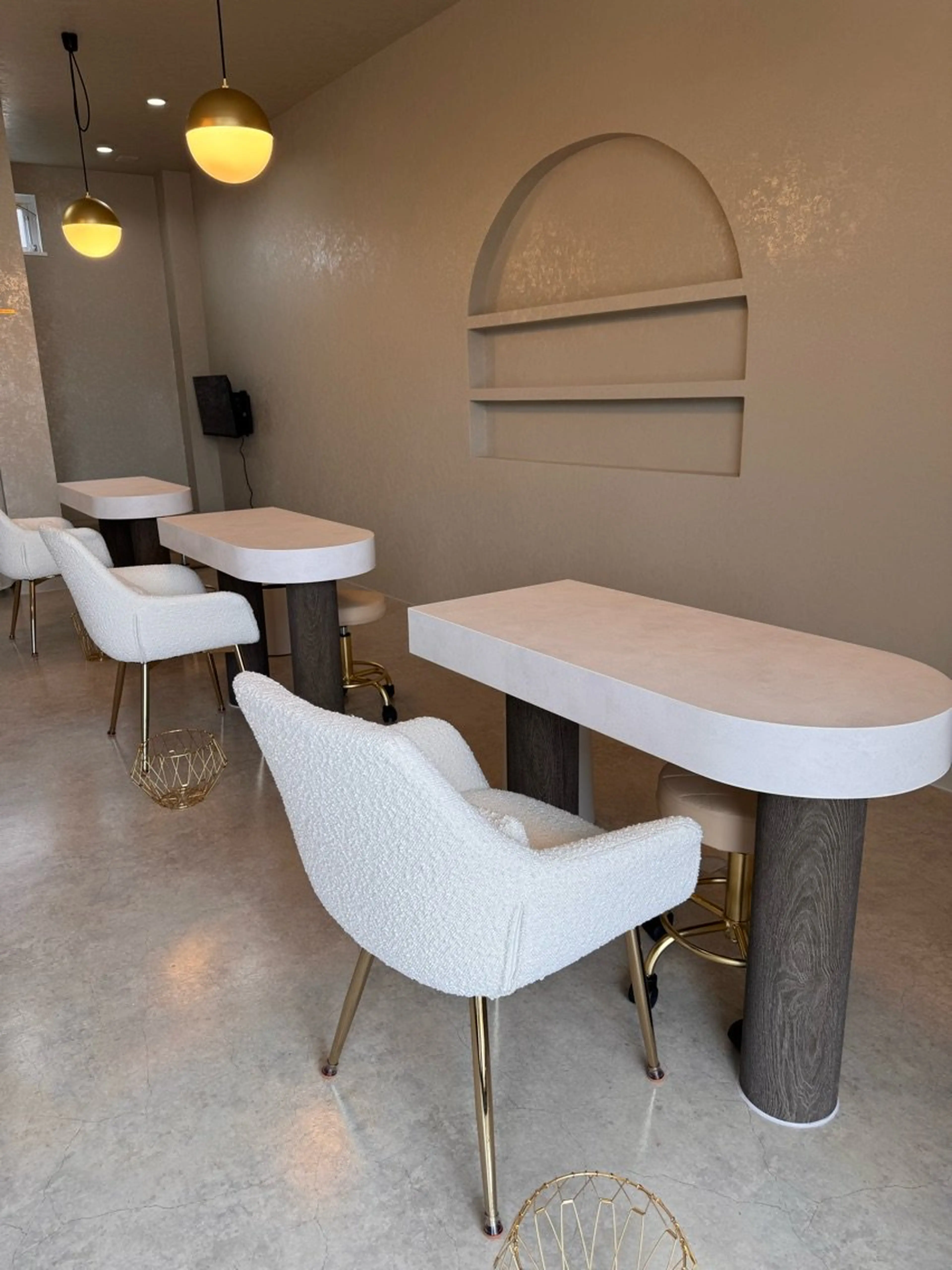 nailsalon YOLOの内観・外観2