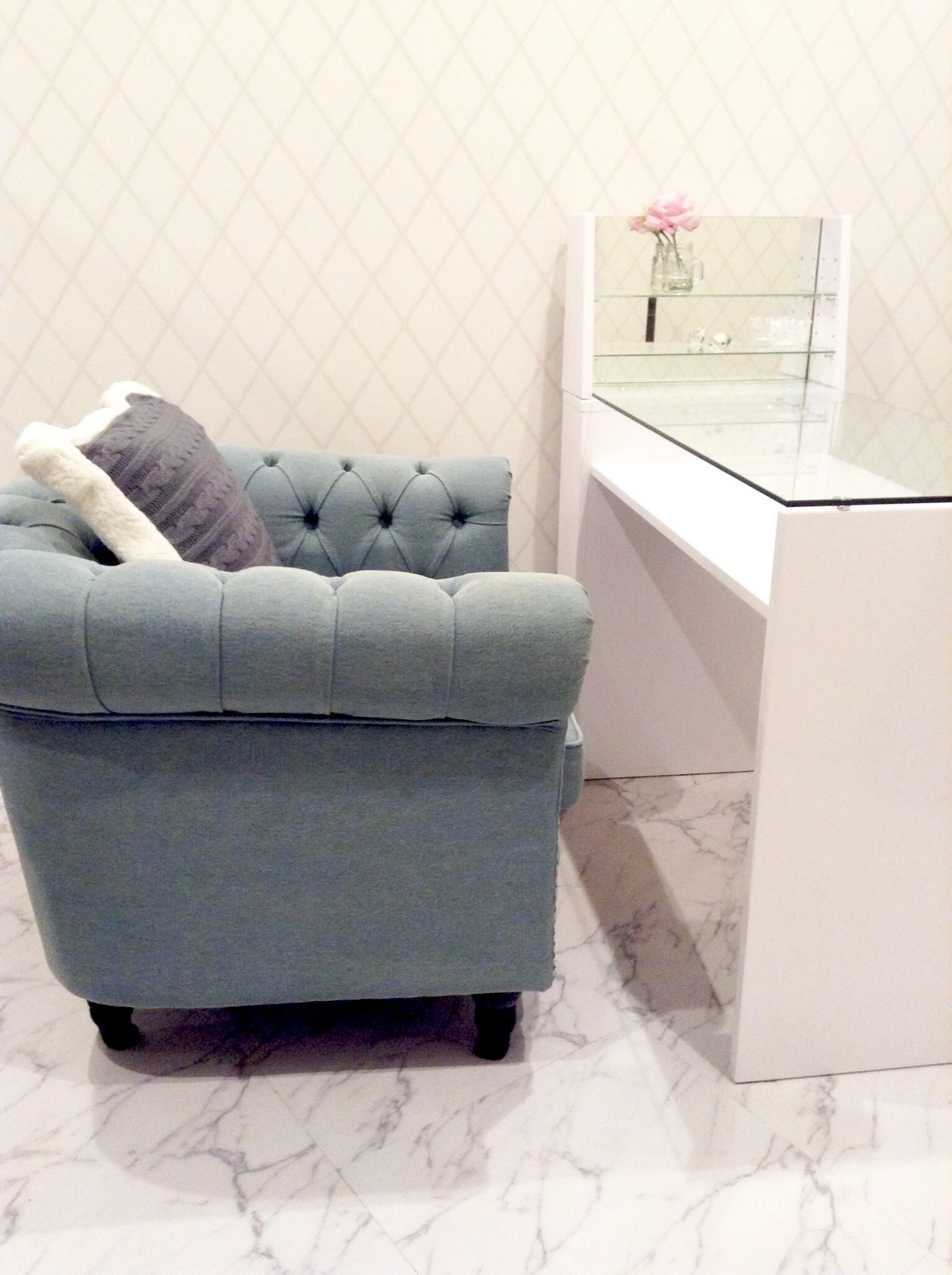 nail salon Raffemの内観・外観2