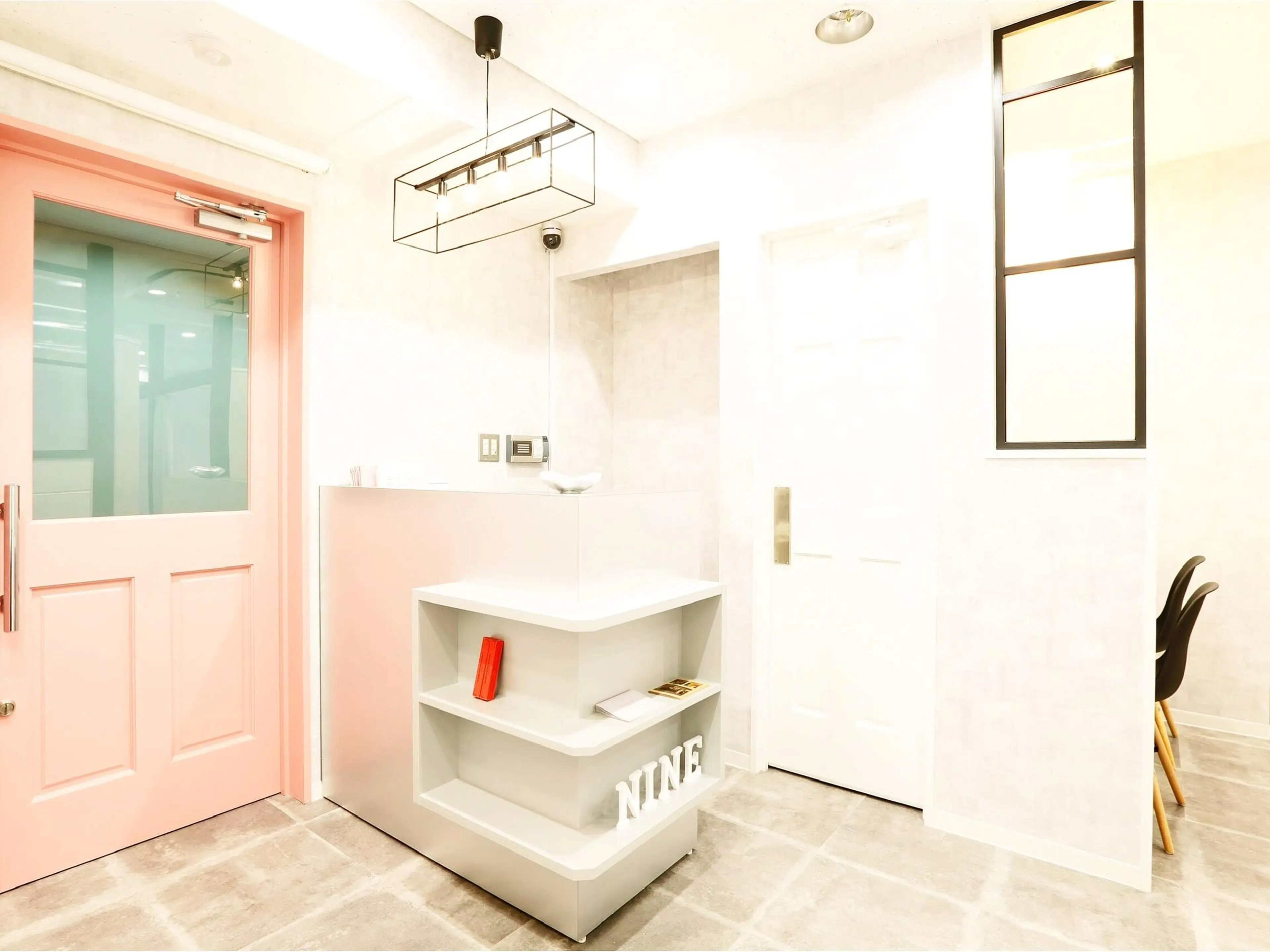 NINEの内観・外観1