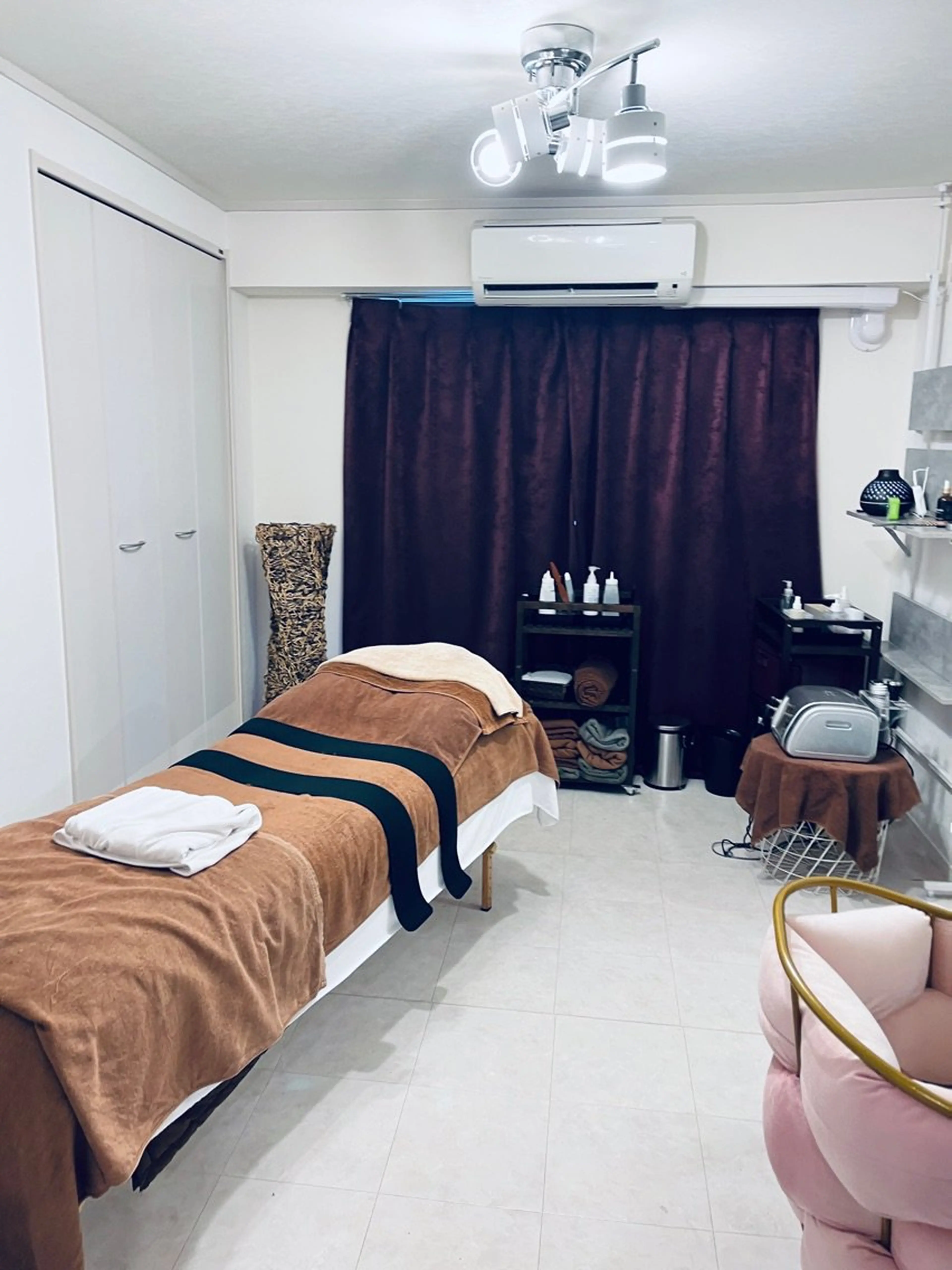 美容整体　D r.MAGICTOUCHの内観・外観1