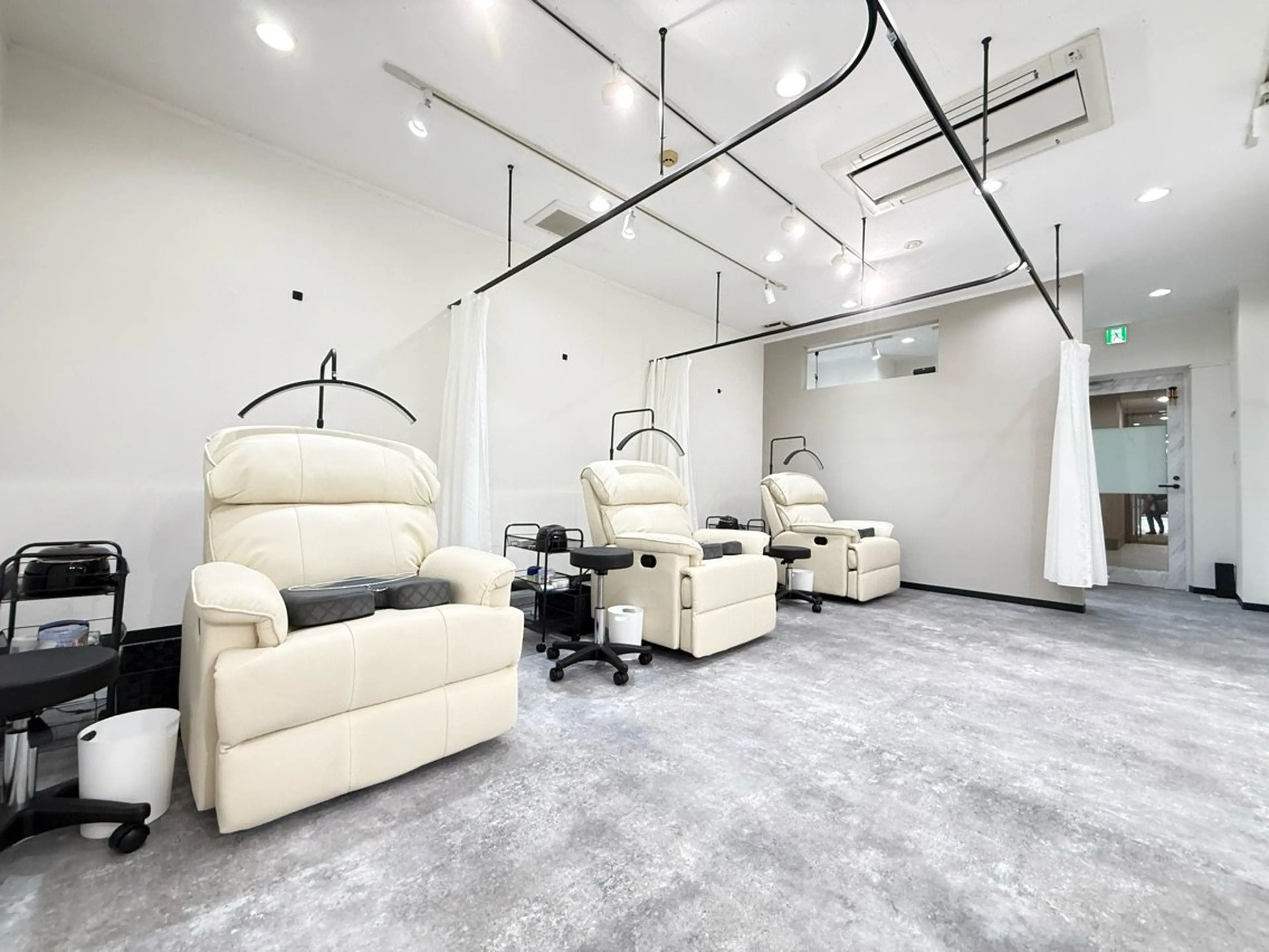 LUMICIA.TOKYO-長崎店-の内観・外観1