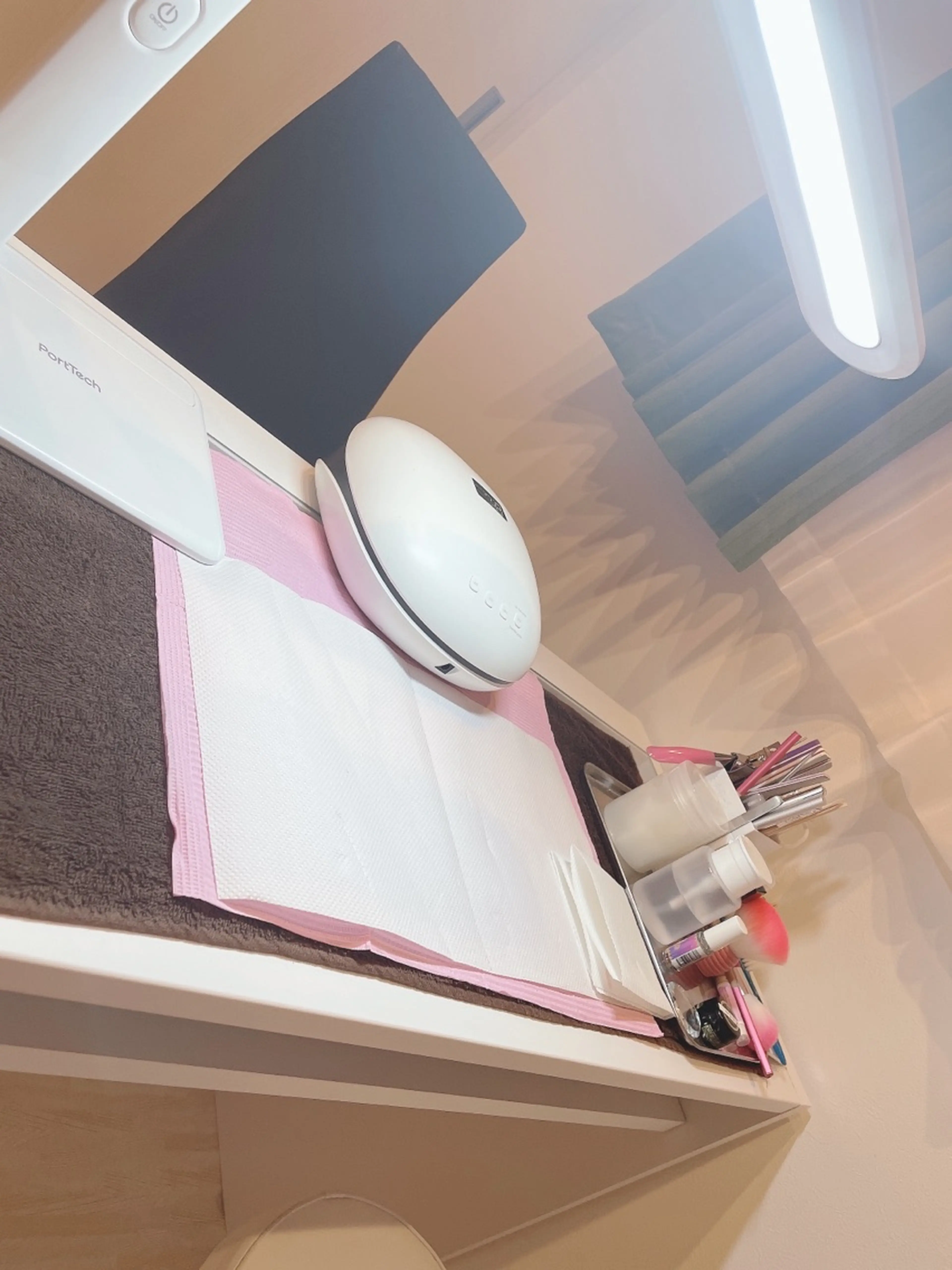 M.i  nailの内観・外観2