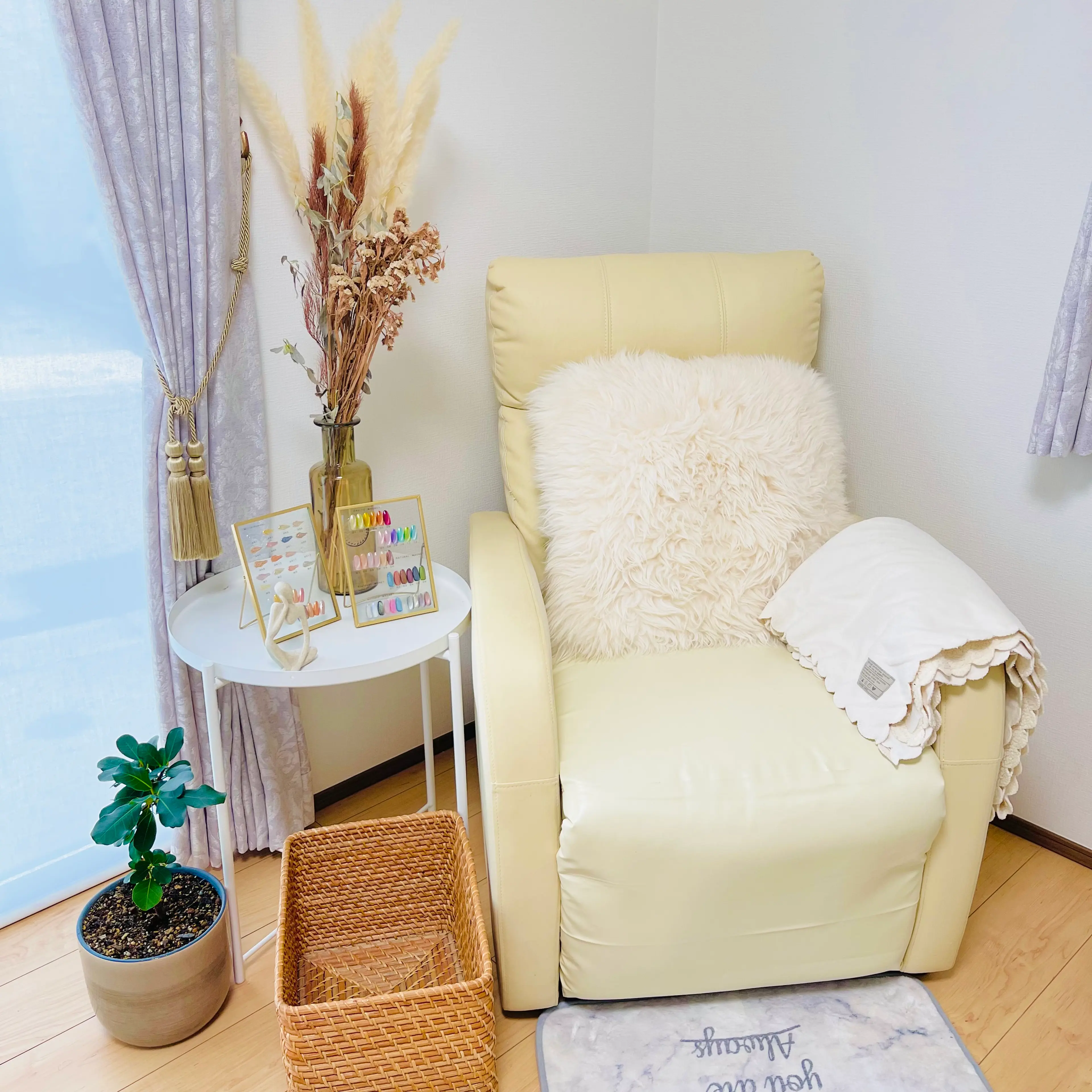 Luccica nailの内観・外観1