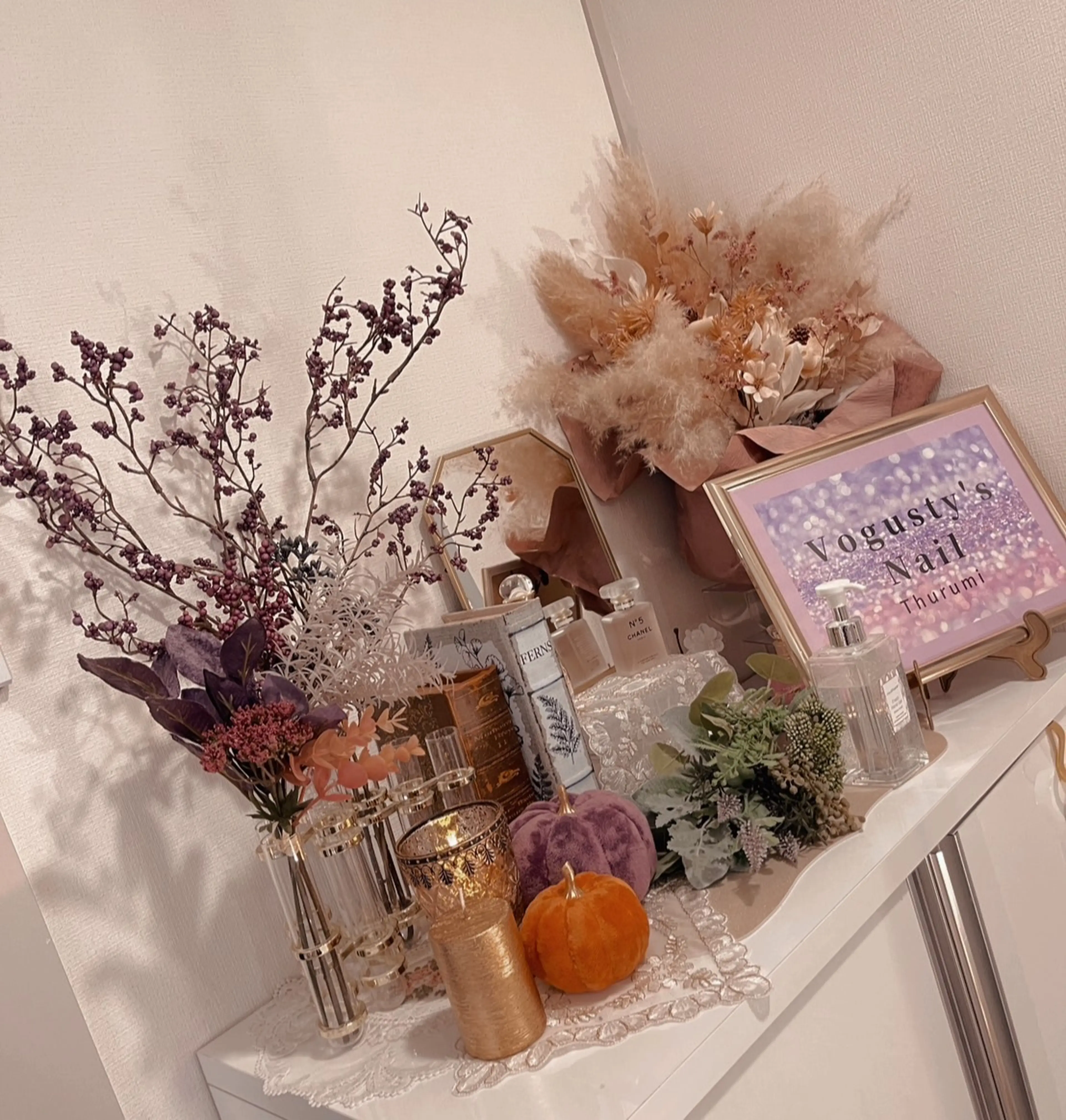 Vogusty's Nailの内観・外観2