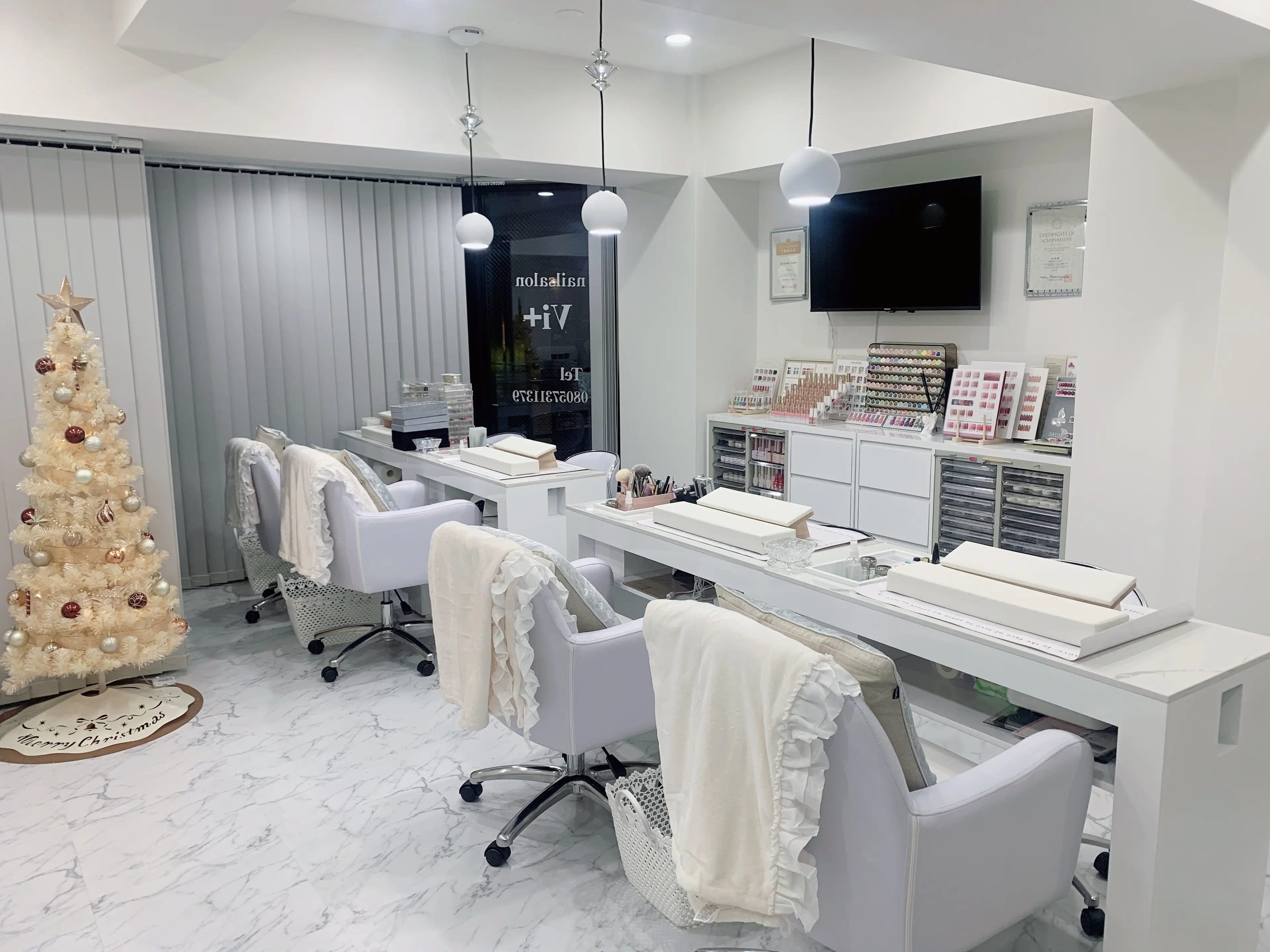 Nailsalon Vi+の内観・外観1