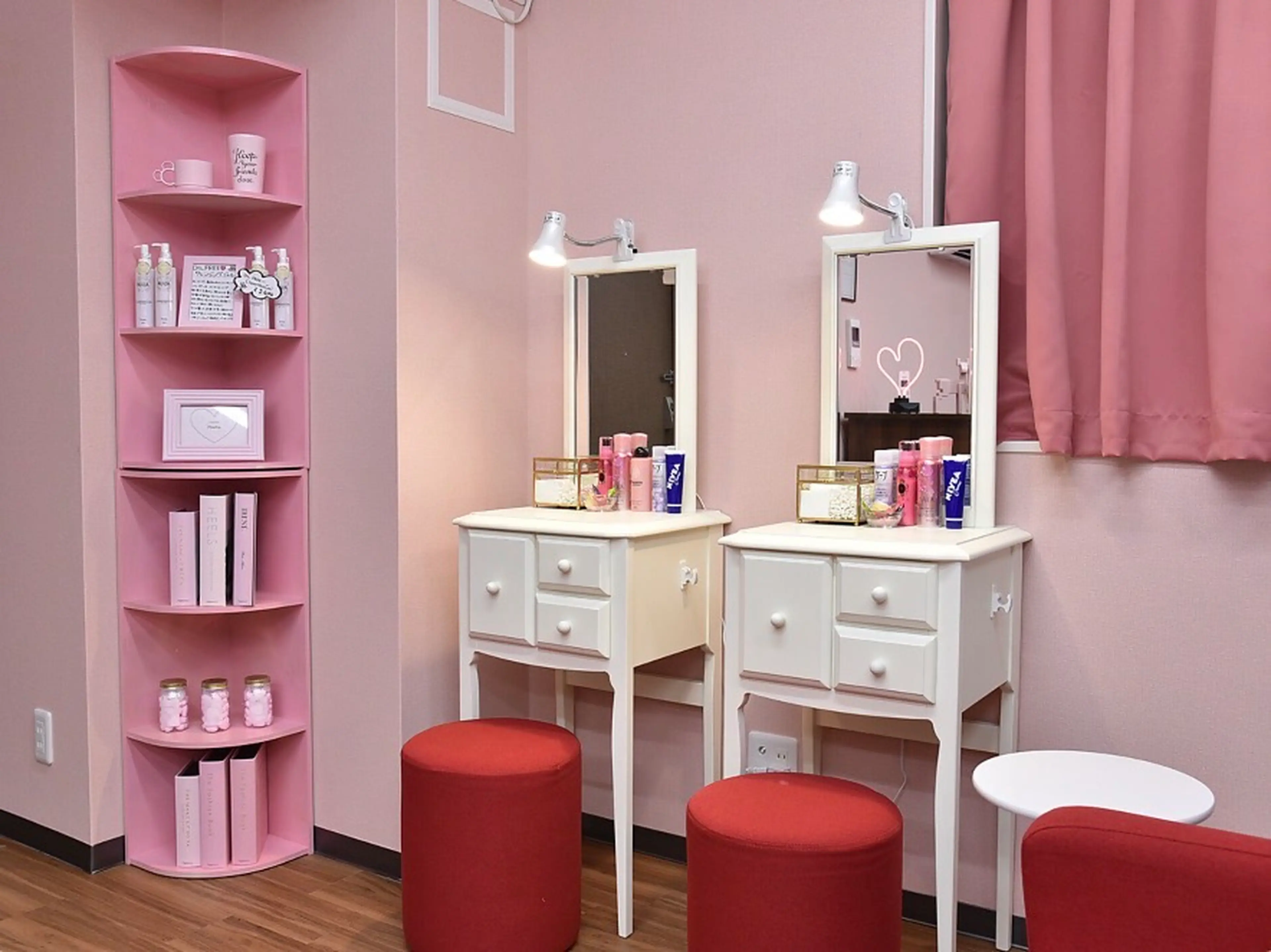 ArisLy横浜駅前店の内観・外観3