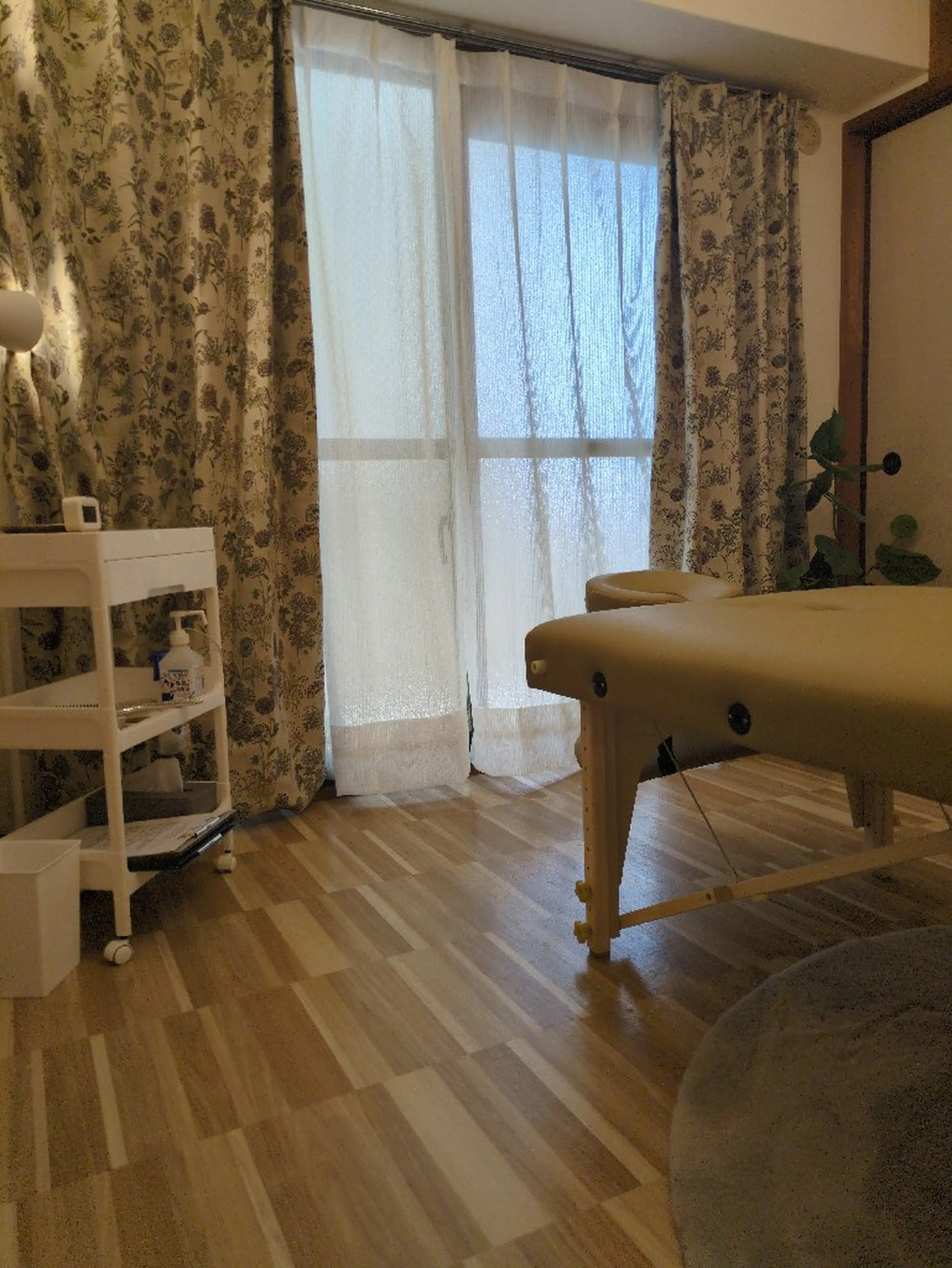 リソウノコガオ横浜店の内観・外観1