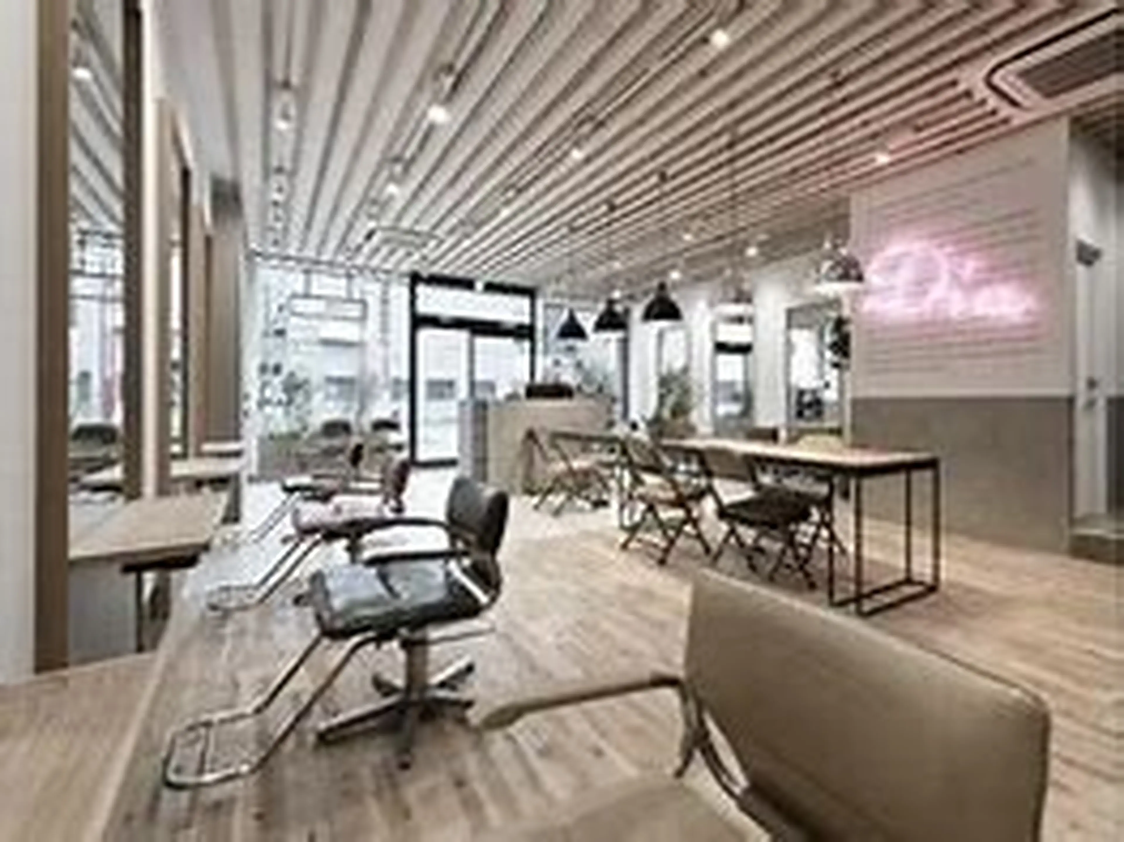 D'naの内観・外観2