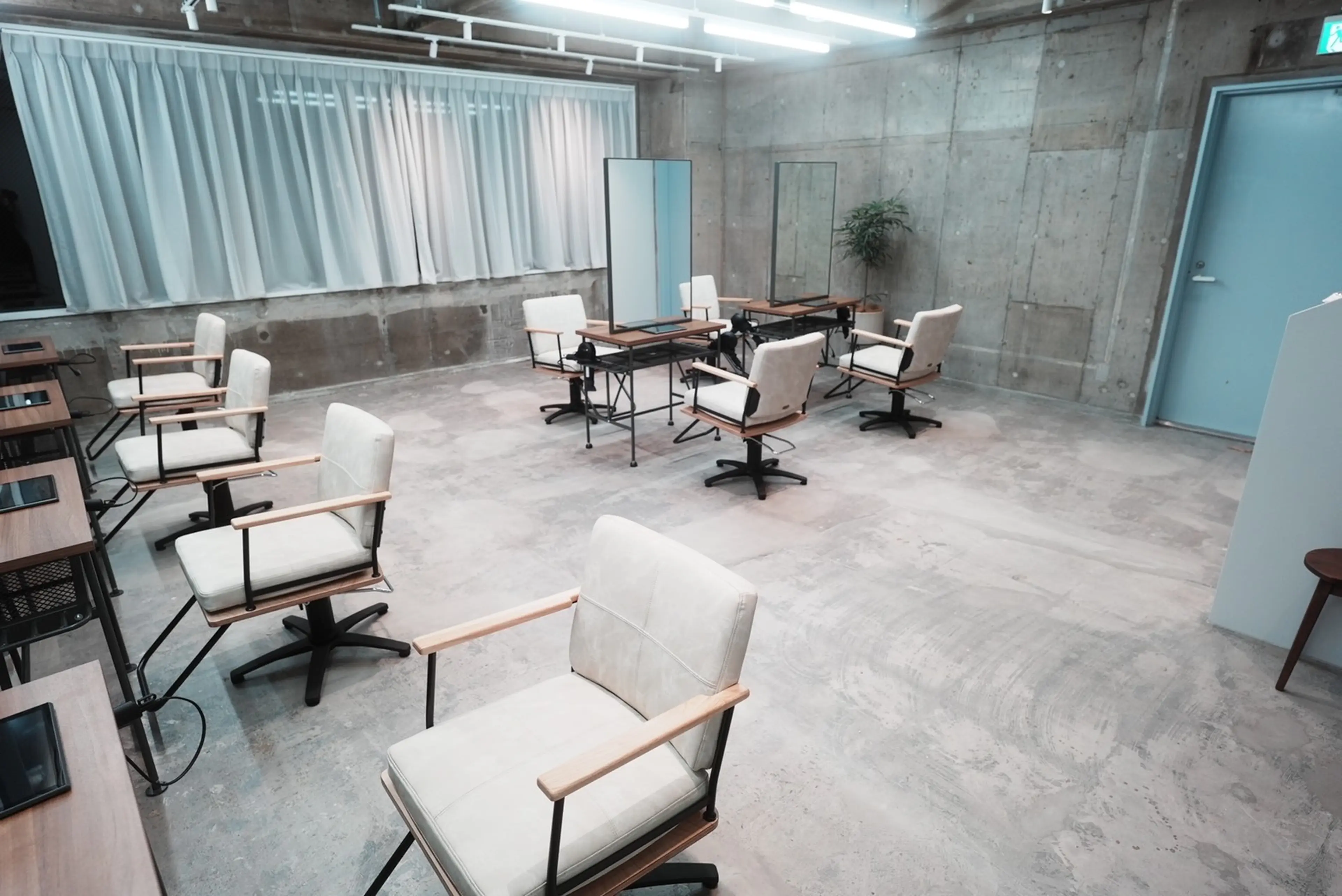 Meraki荻窪駅前店の内観・外観1