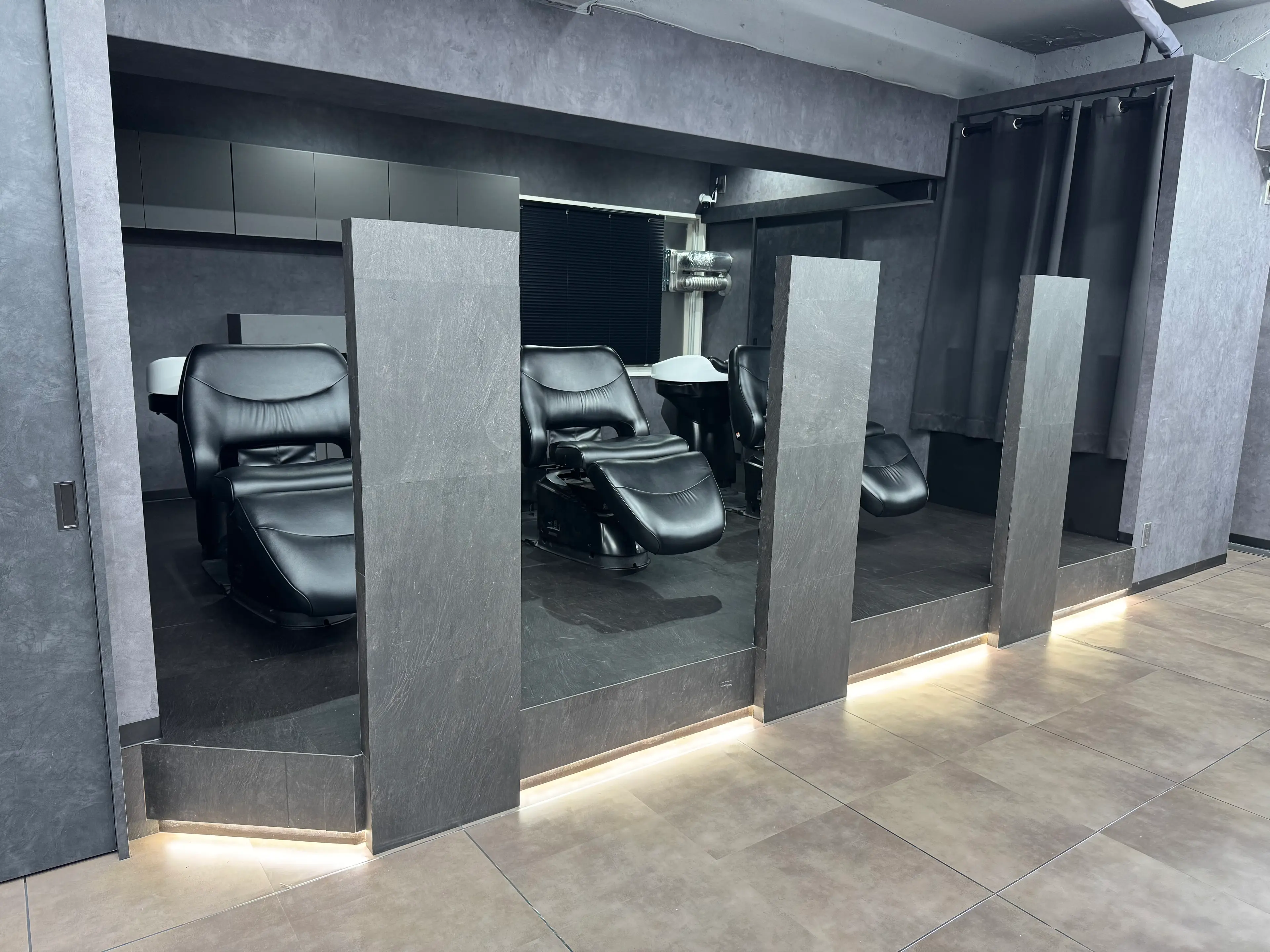 CYNTHIA  DUE新宿　髪質改善の内観・外観2