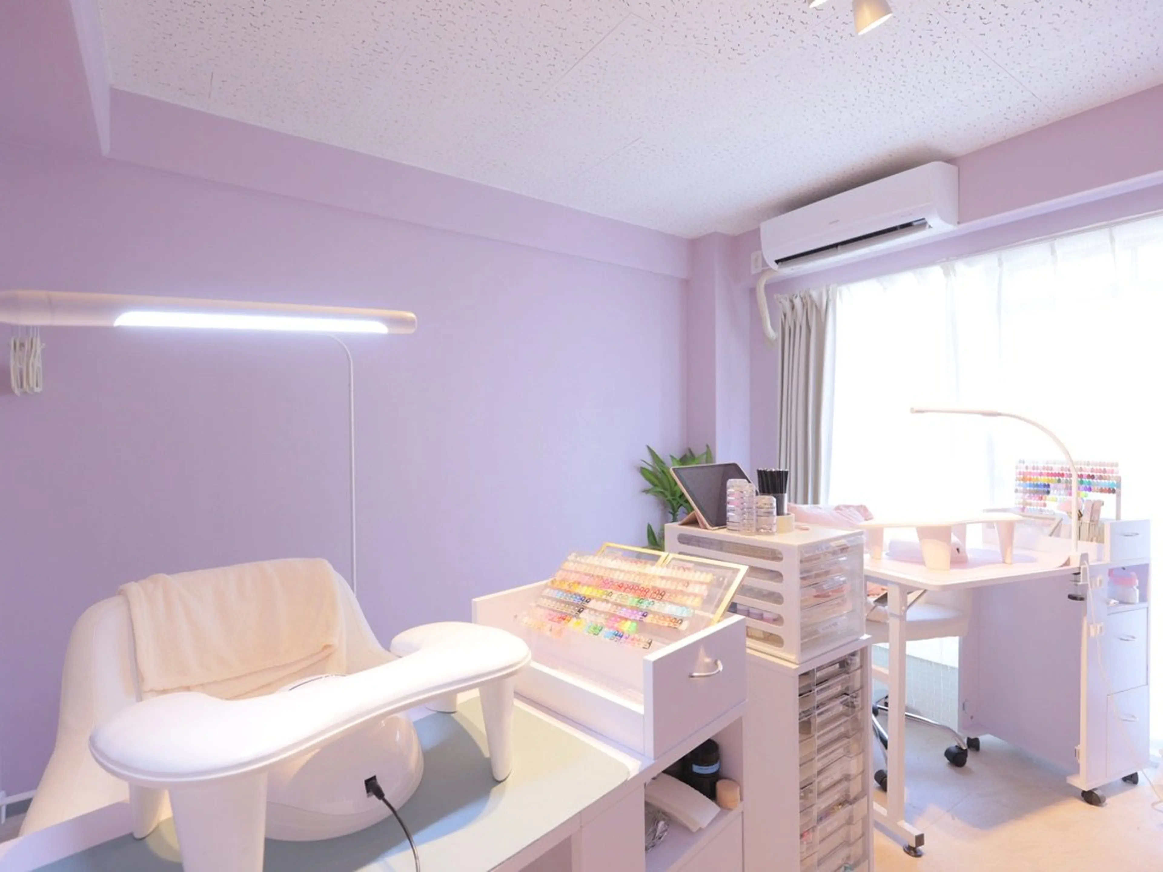 Nail salon Ecrinの内観・外観1