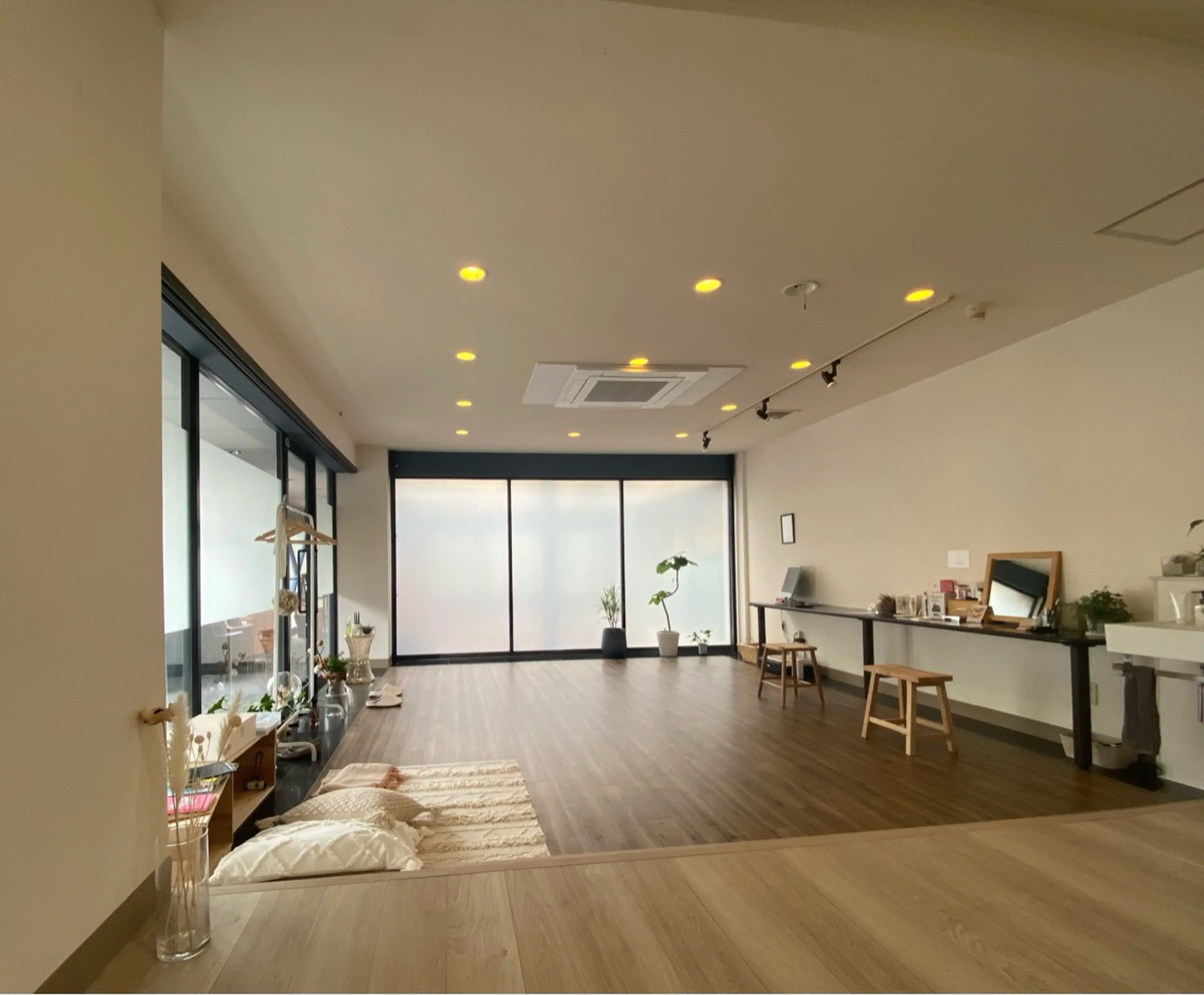 Dachaの内観・外観2