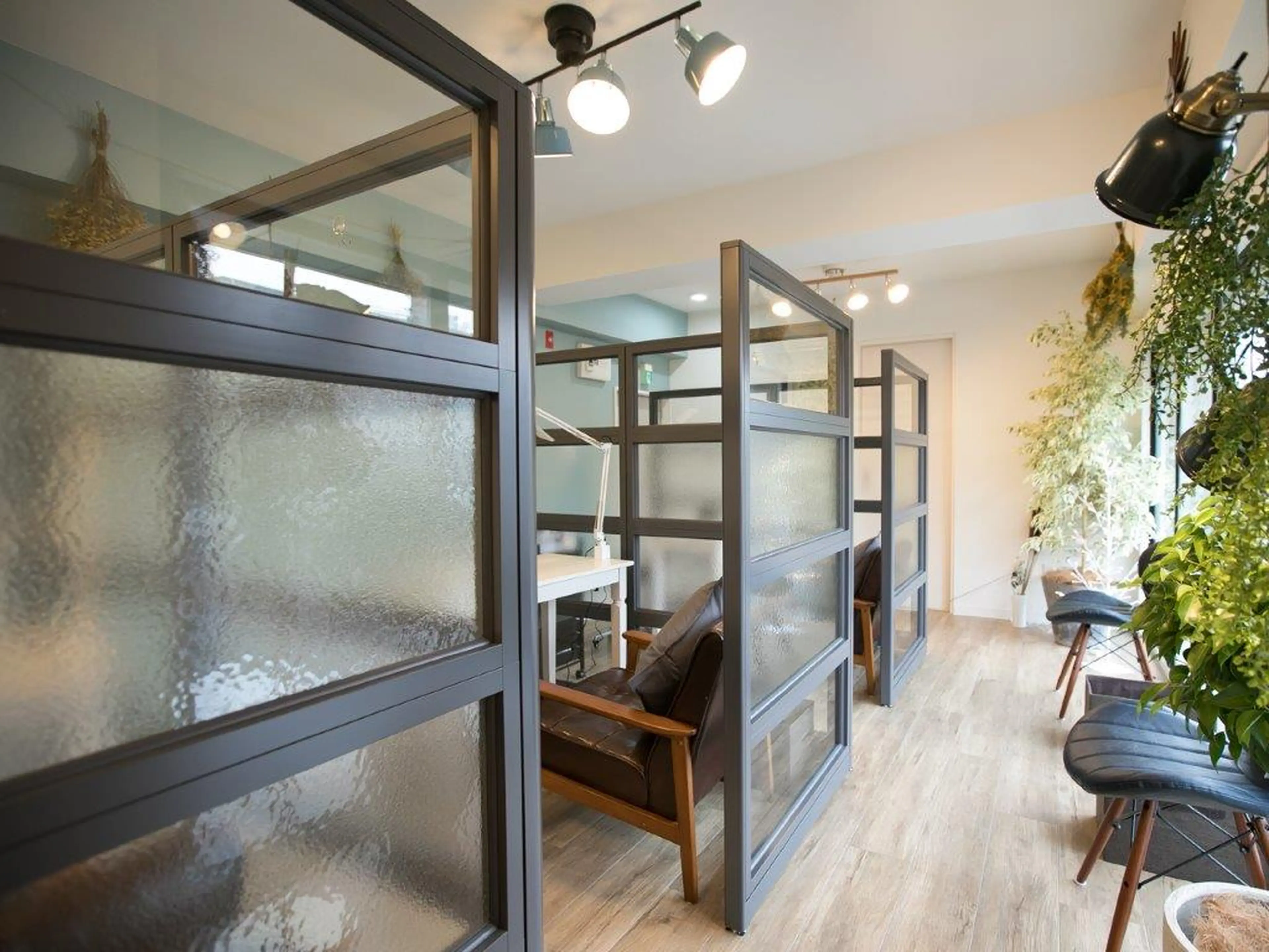 nail salon aimerの内観・外観3