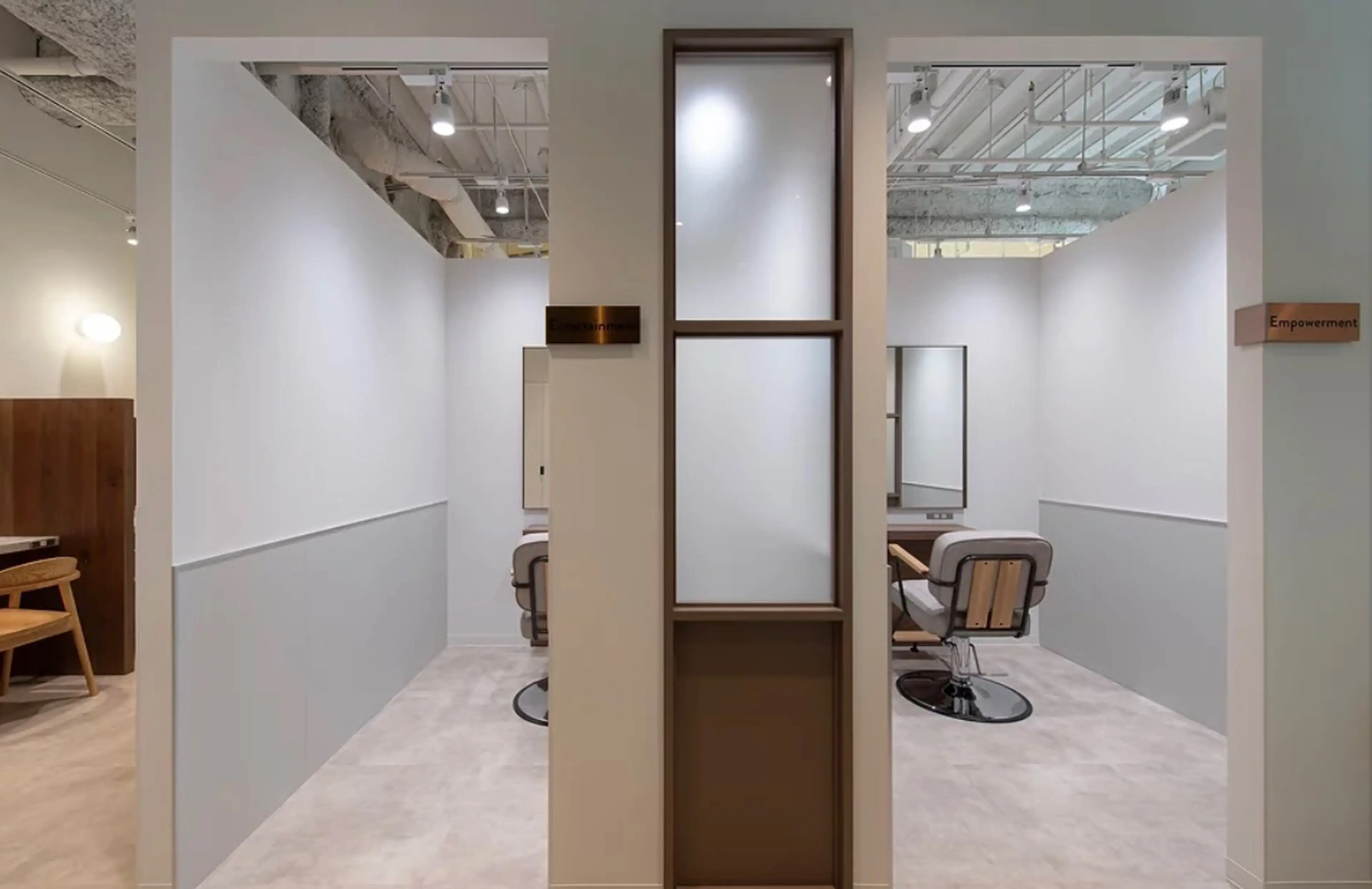 GO TODAY SHAiRE SALON銀座Cras店の内観・外観3