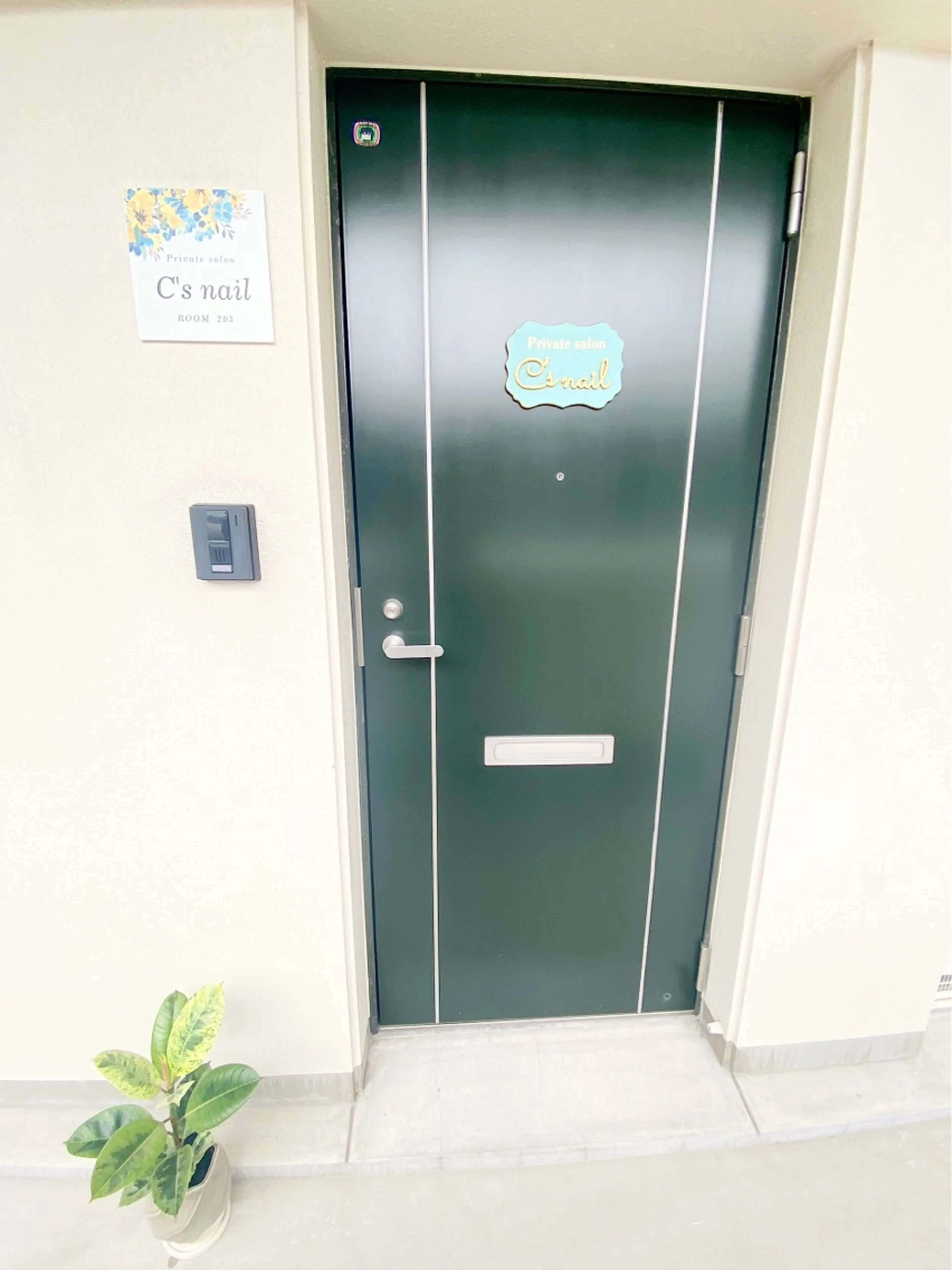 C's nailの内観・外観3