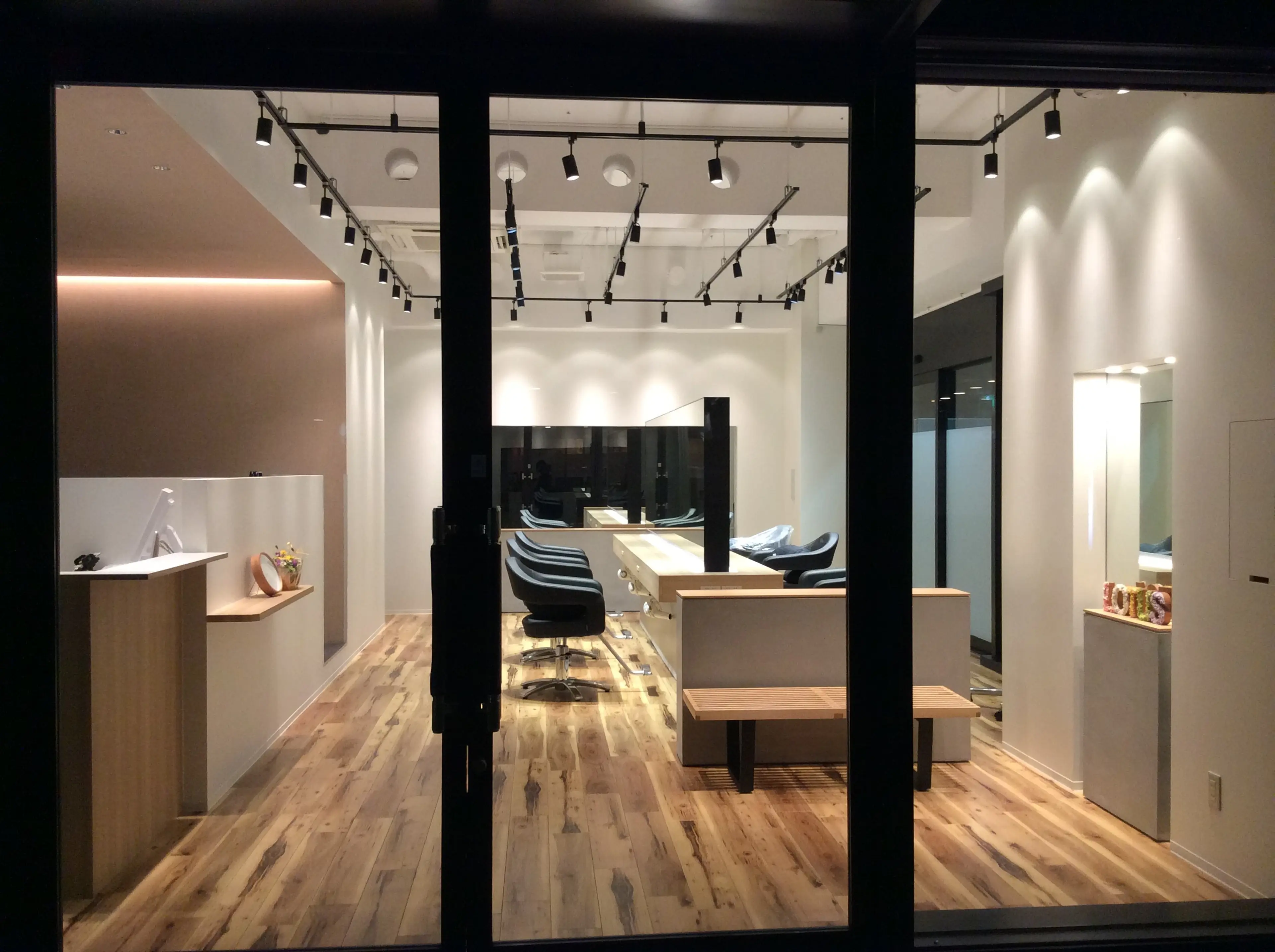 Lotus Hair Design 船橋店の内観・外観2