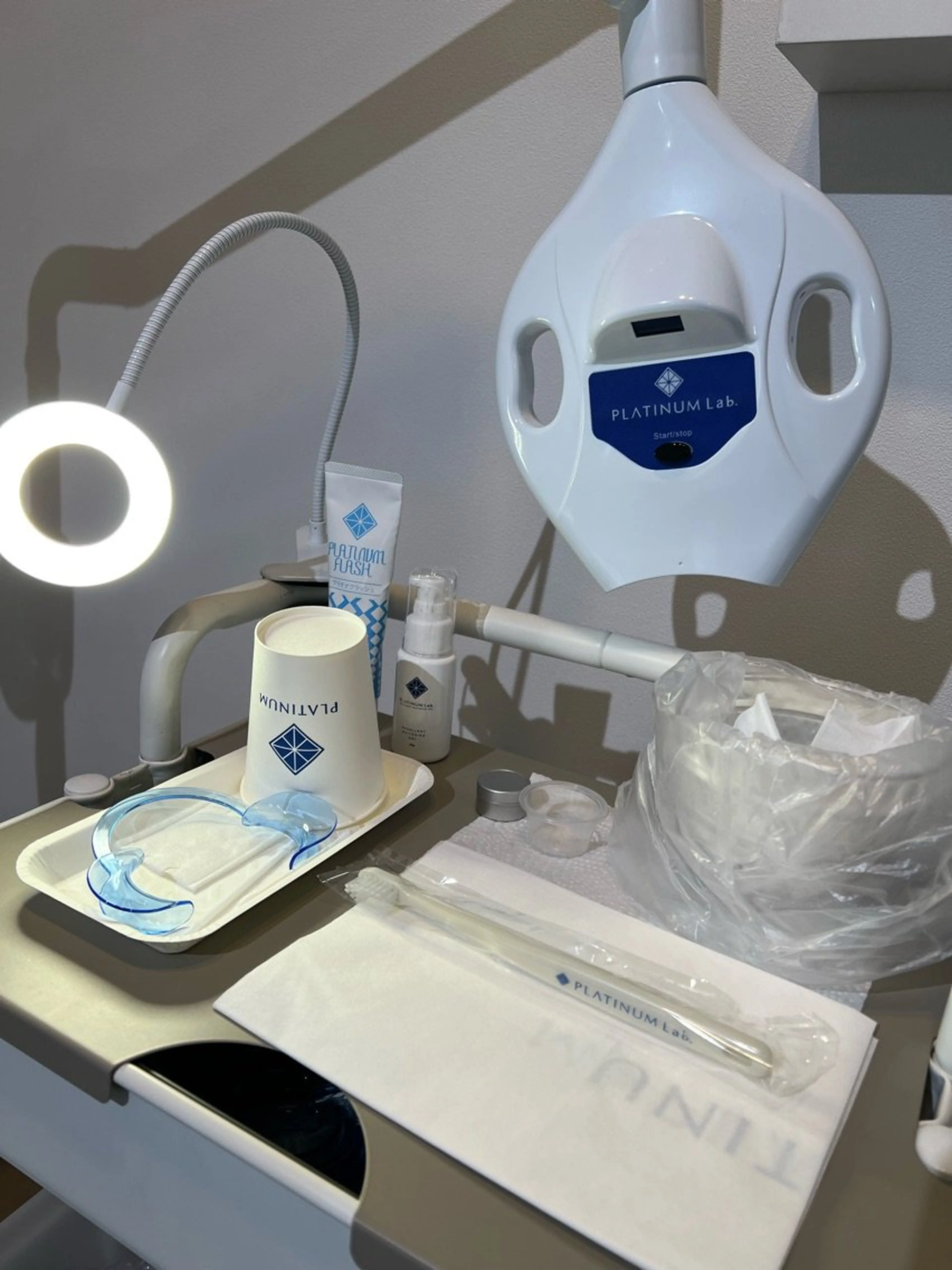 whitening salon Shineeの内観・外観1