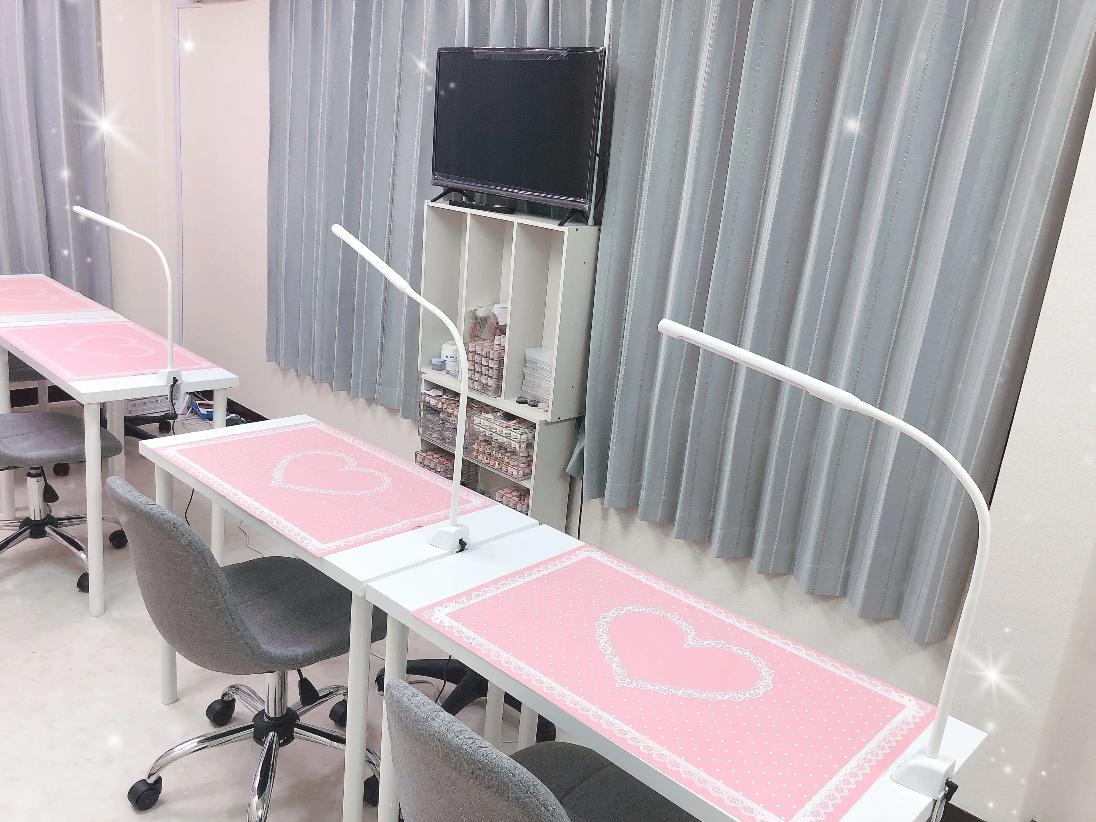 Y.SNAIL西口店の内観・外観1