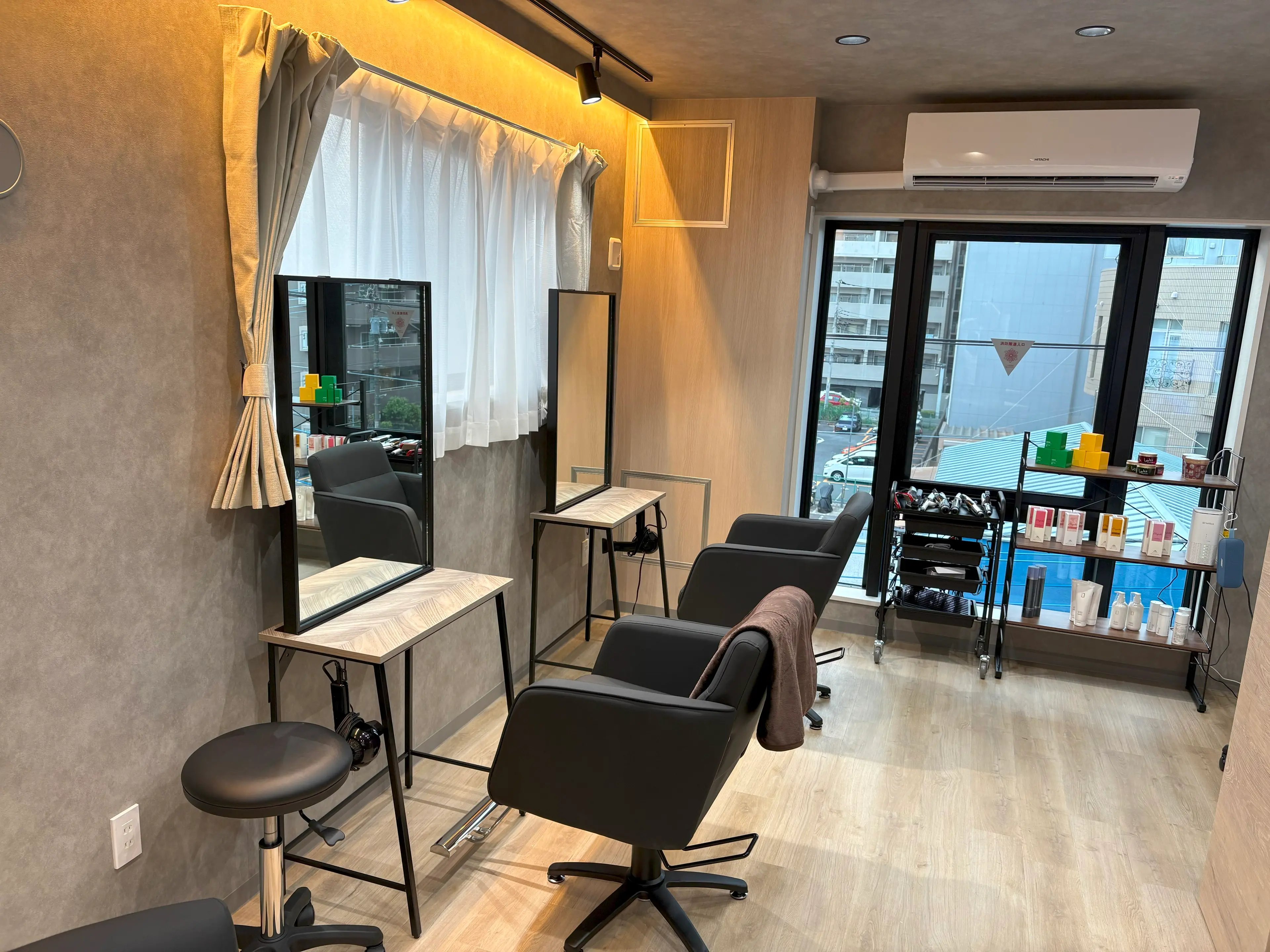 髪質改善専門店　Ultimateの内観・外観1