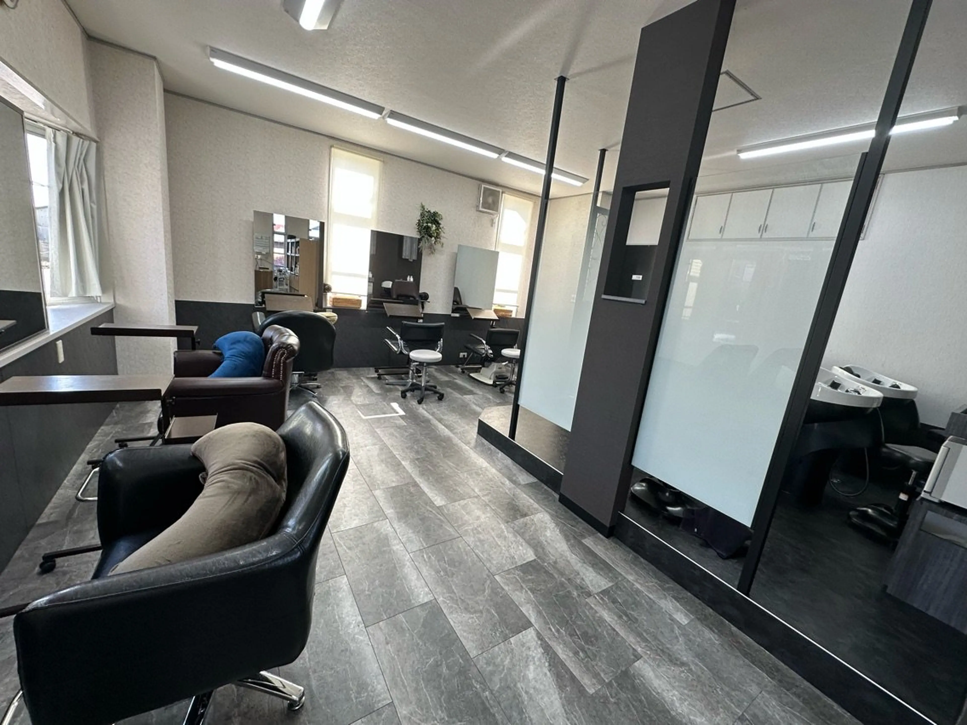 エンゼル美容室の内観・外観1