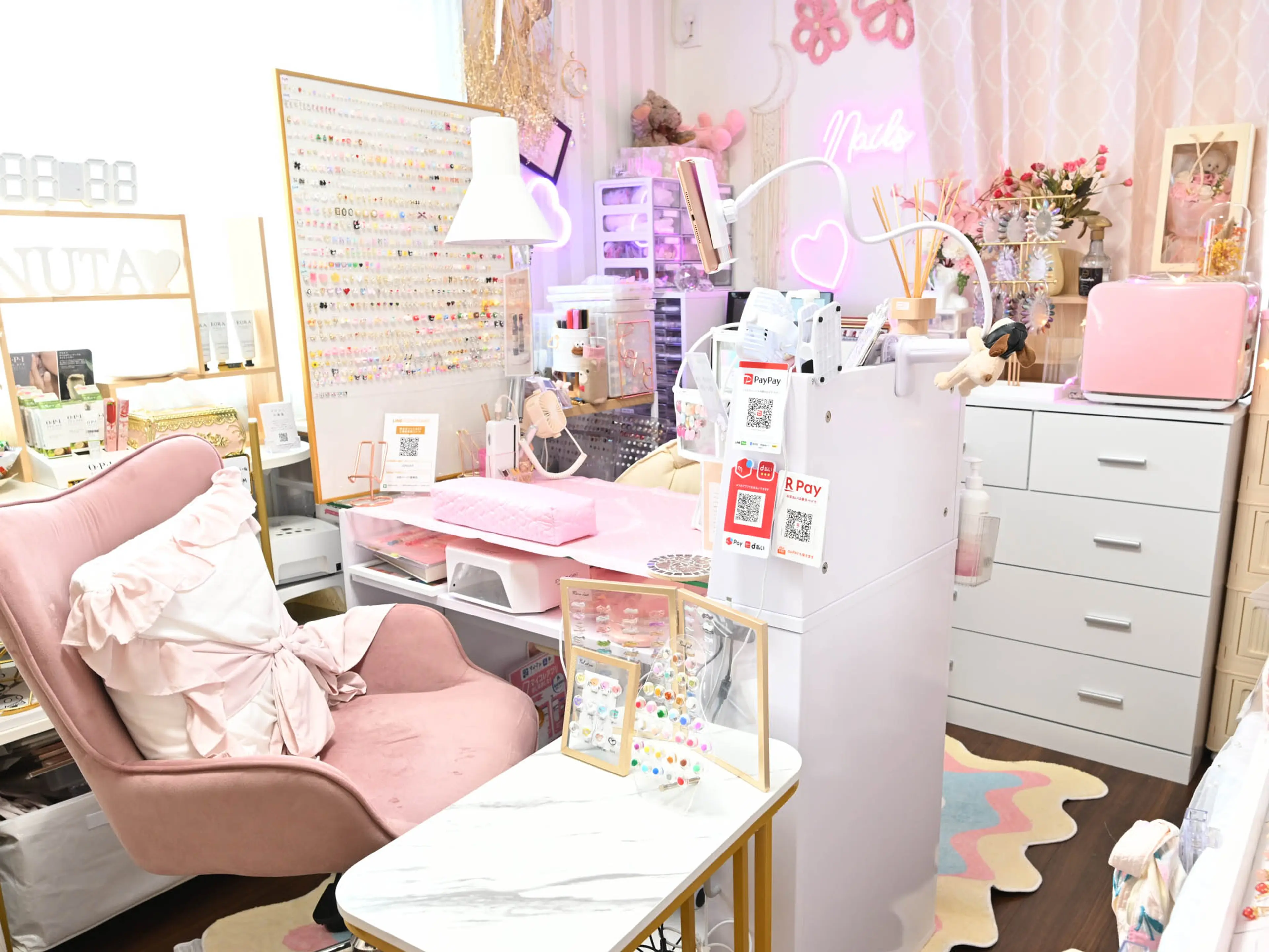 Nail Salon nuta パラジェル取り扱いサロンの内観・外観3