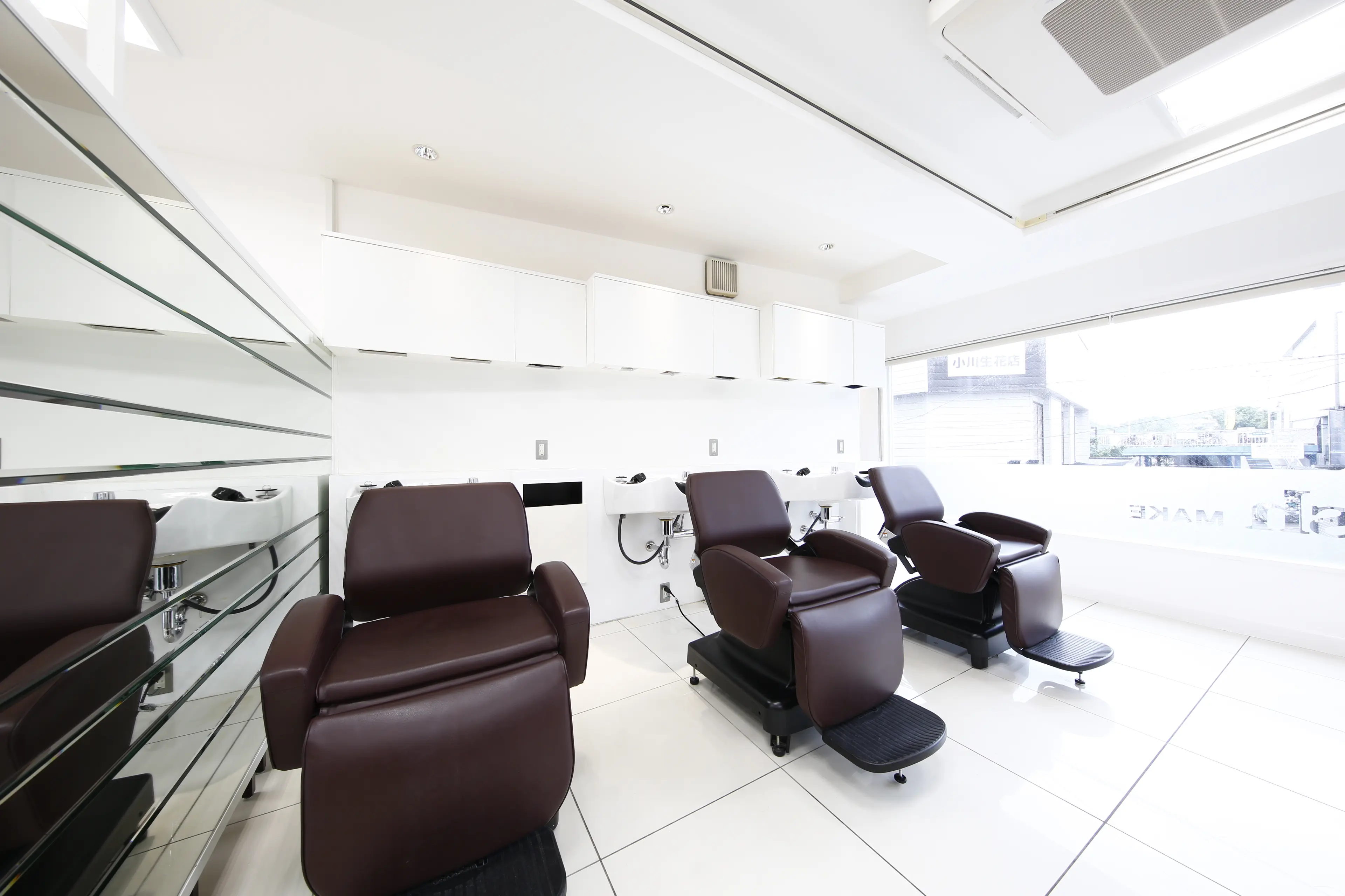 Ash 鶴ヶ峰1号店の内観・外観2