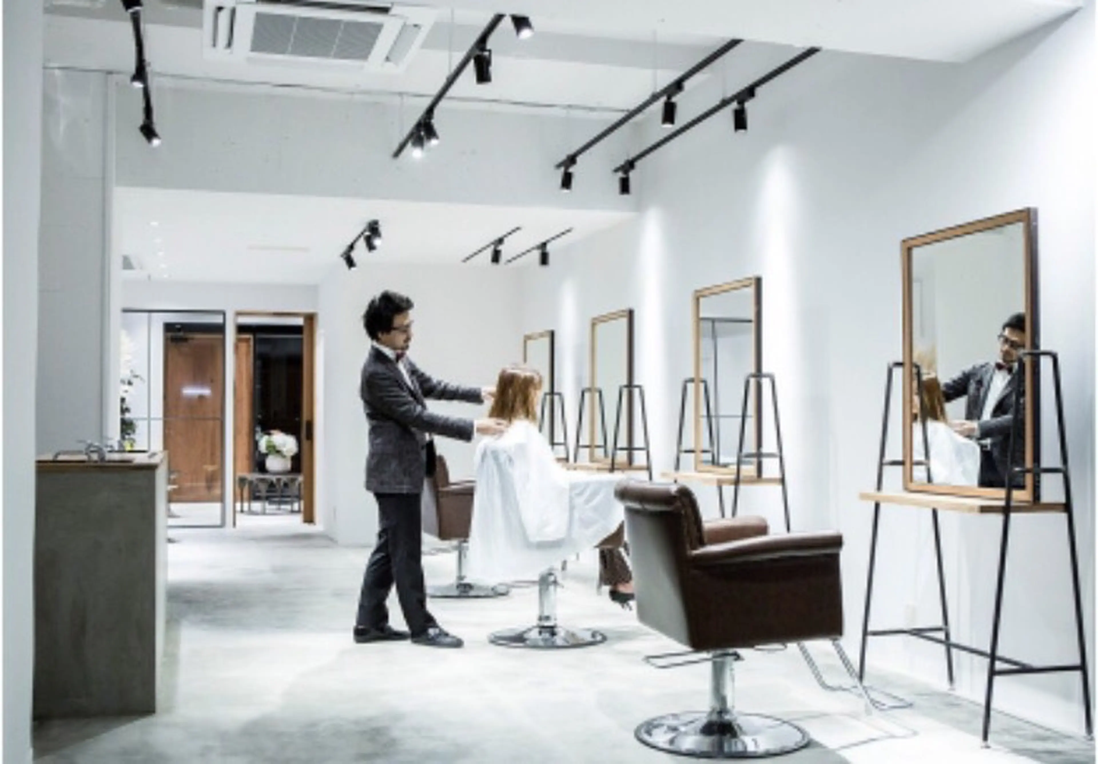 【S.ALPHA サルファ】hair design 名古屋 丸の内の内観・外観2