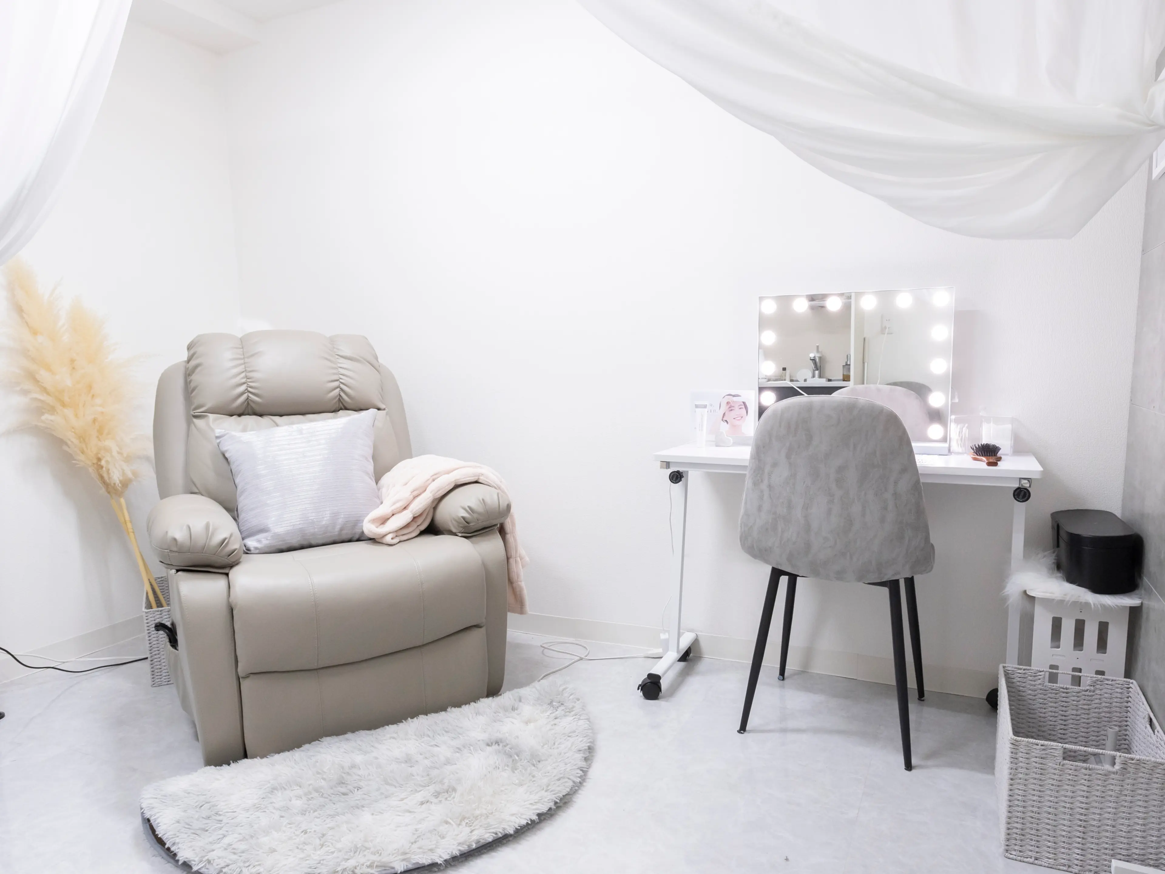 4U NAIL beauty salonの内観・外観2