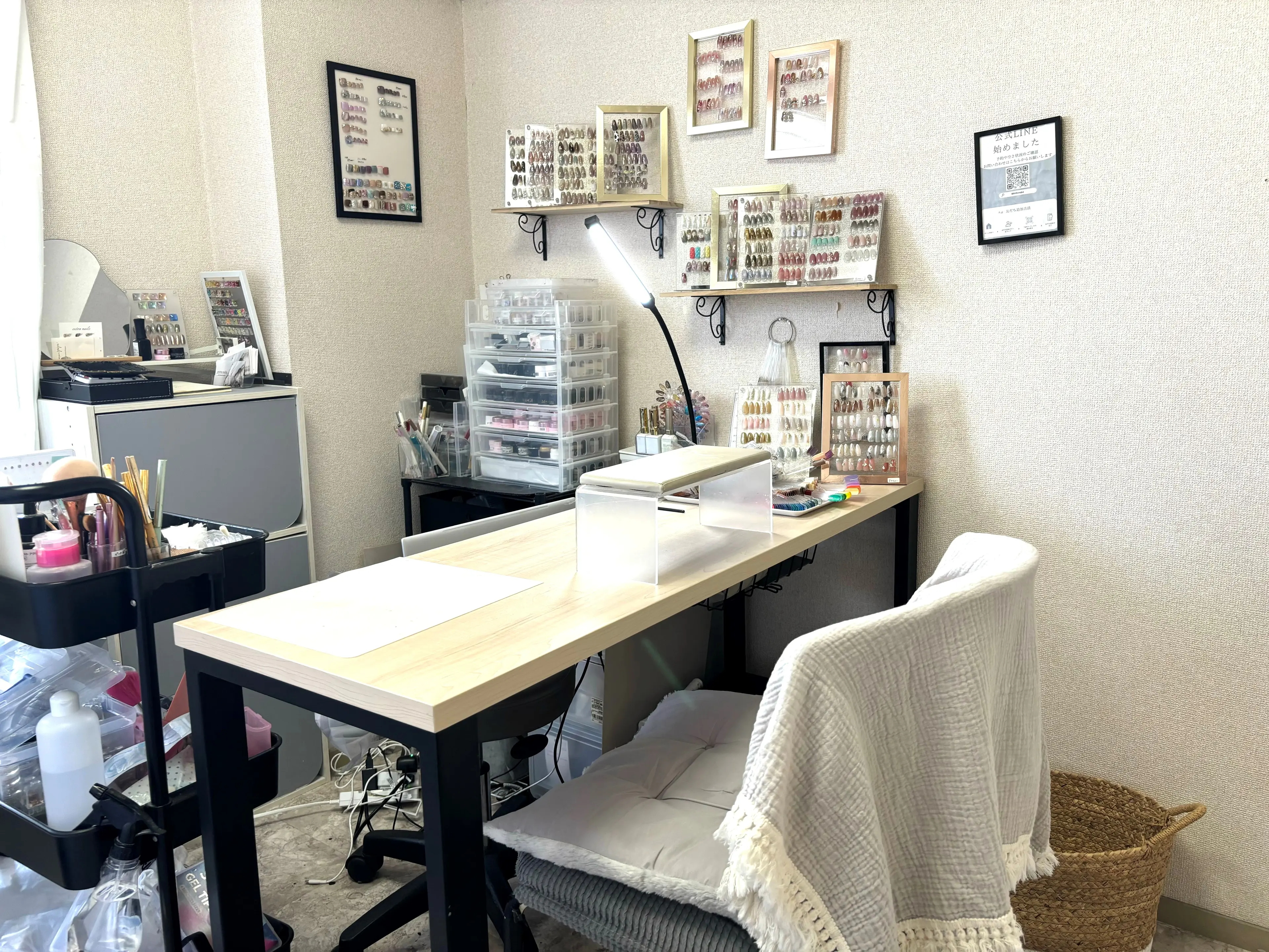 extra  nailsの内観・外観1