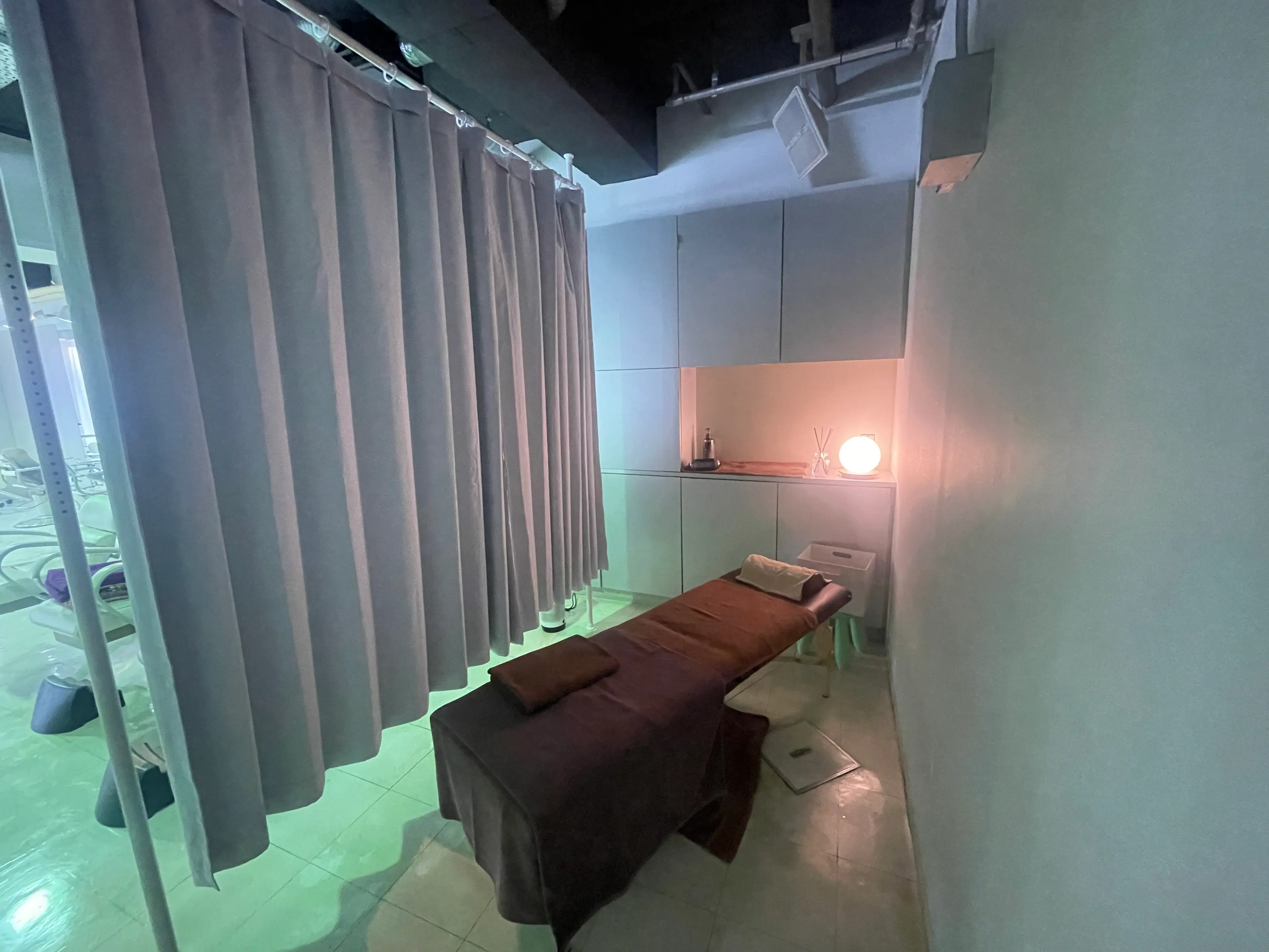 整体サロンAPRISの内観・外観3