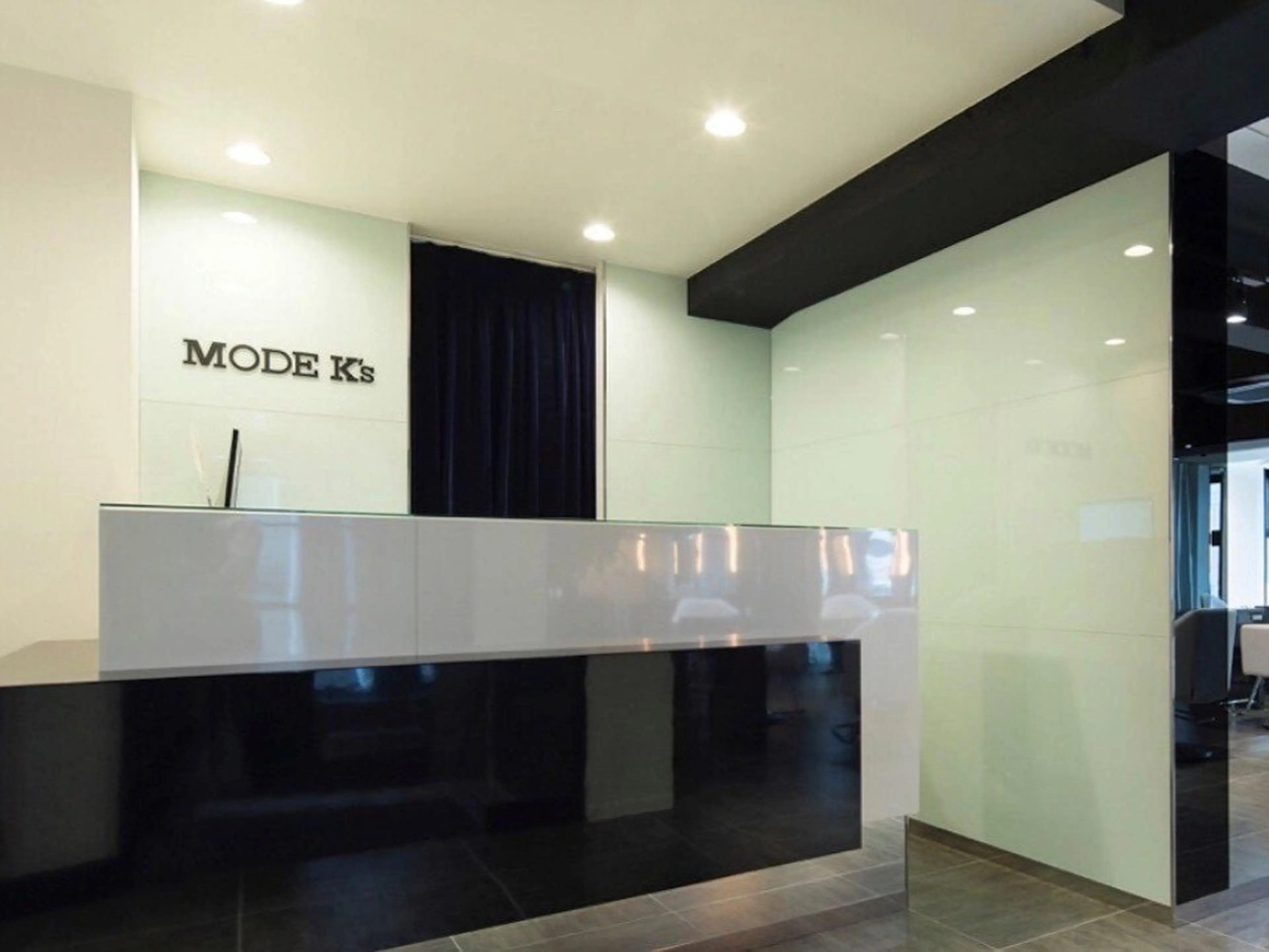 and by MODE K`sの内観・外観1