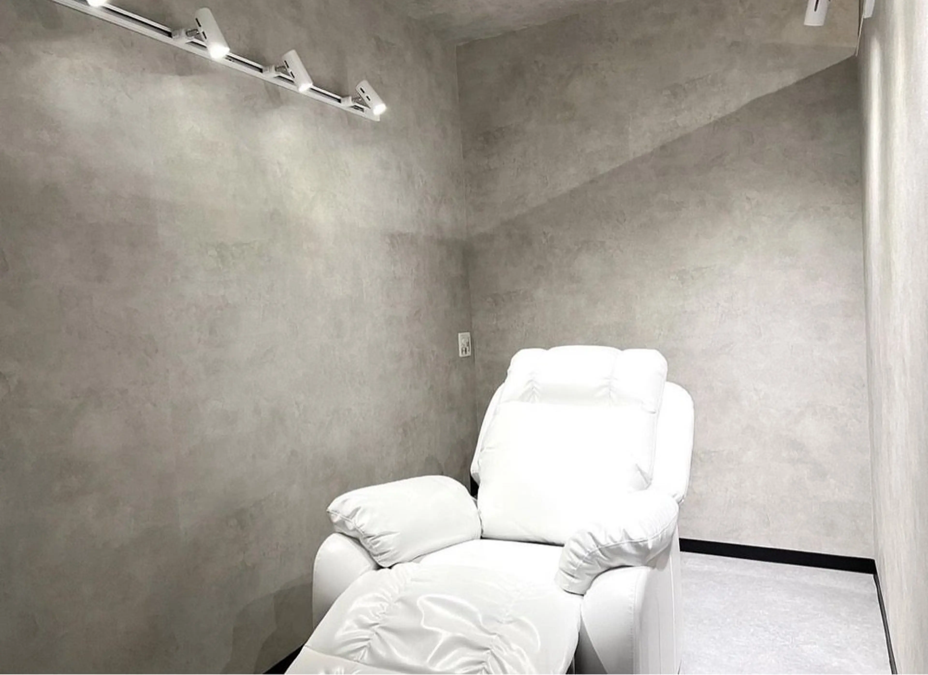 Ｌ nature（エル ナチュール）上通【アイブロウ&まつげパーマ専門店】の内観・外観3