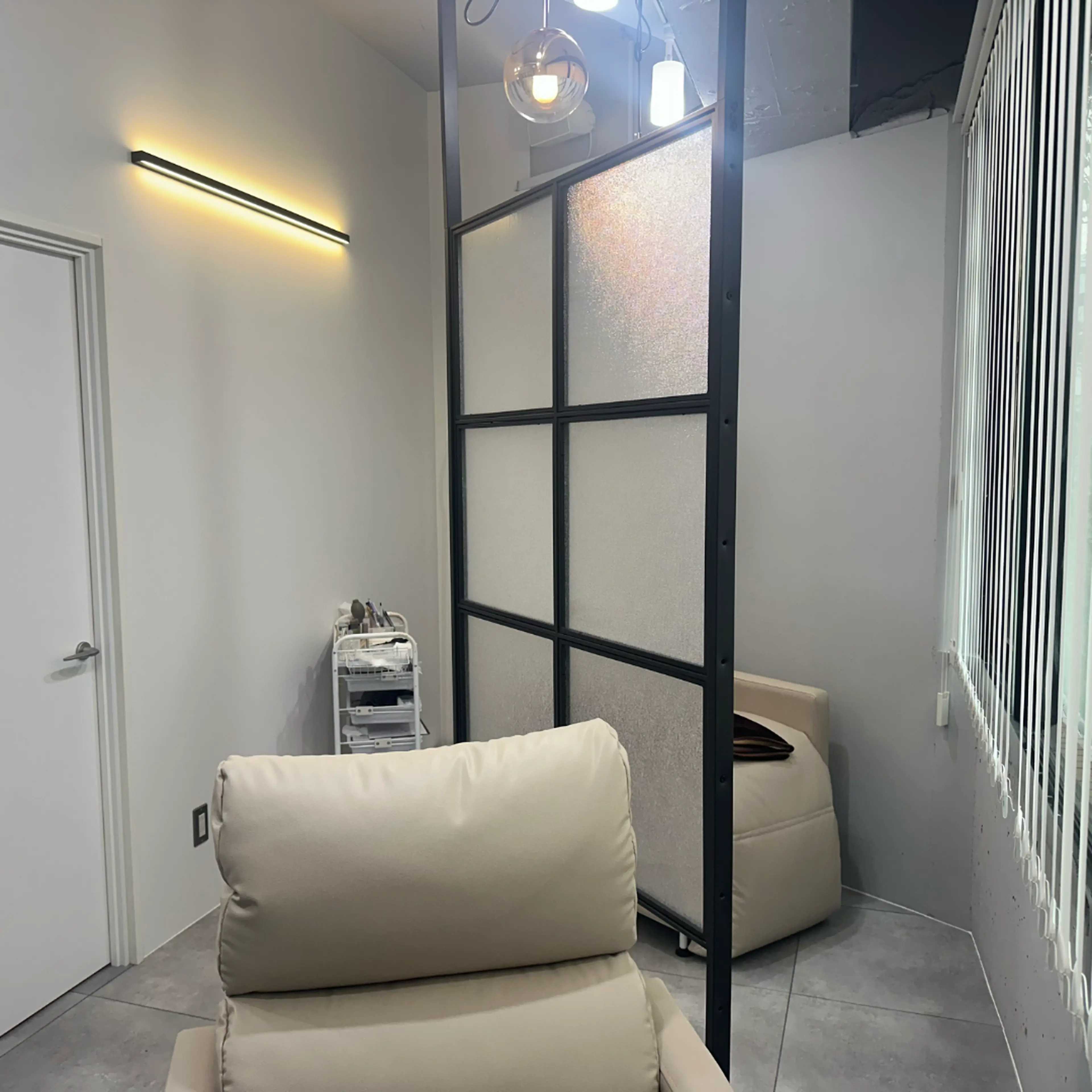 iLLumi eyelashの内観・外観2