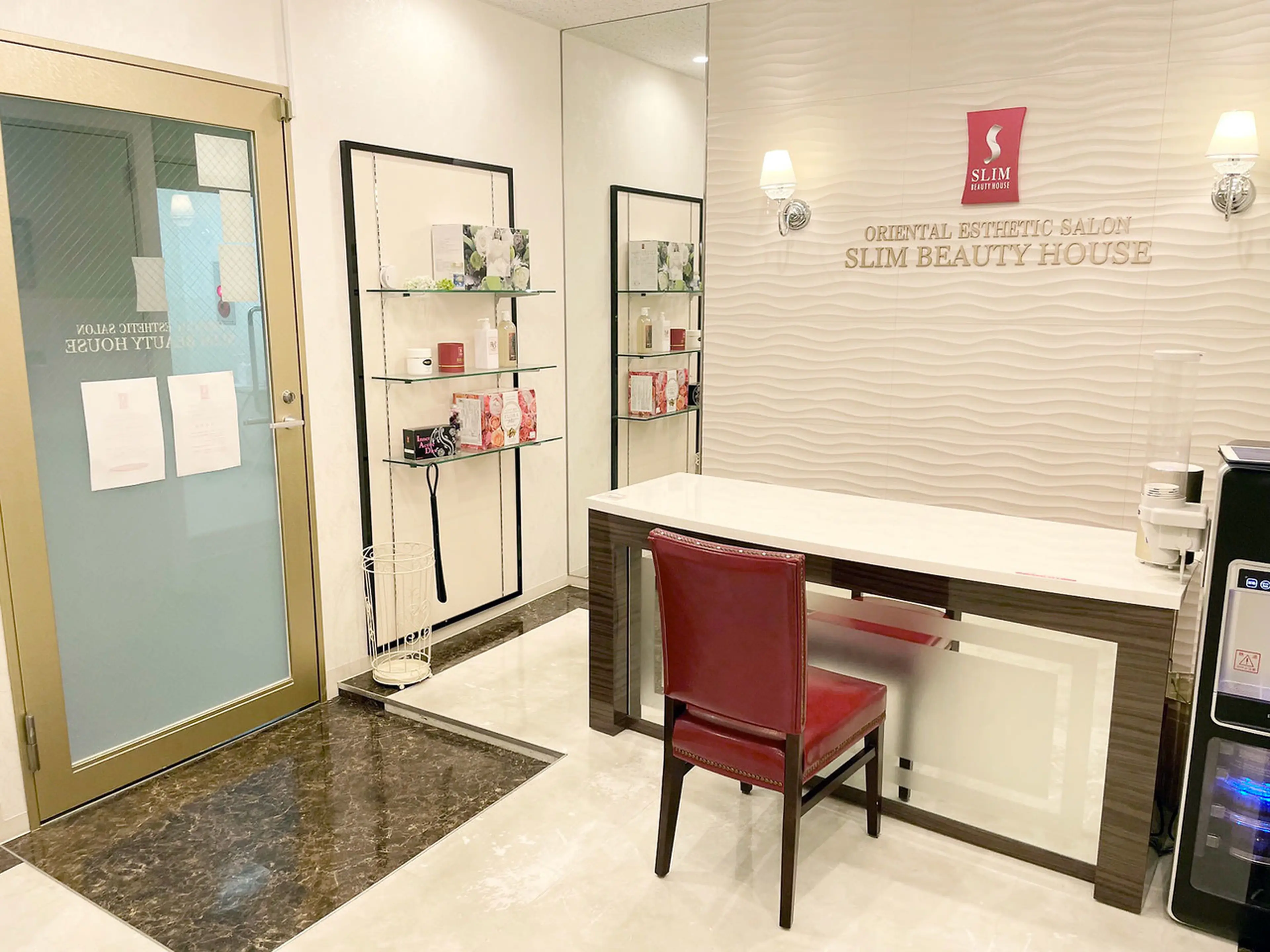スリムビューティハウス 千葉総本店の内観・外観1