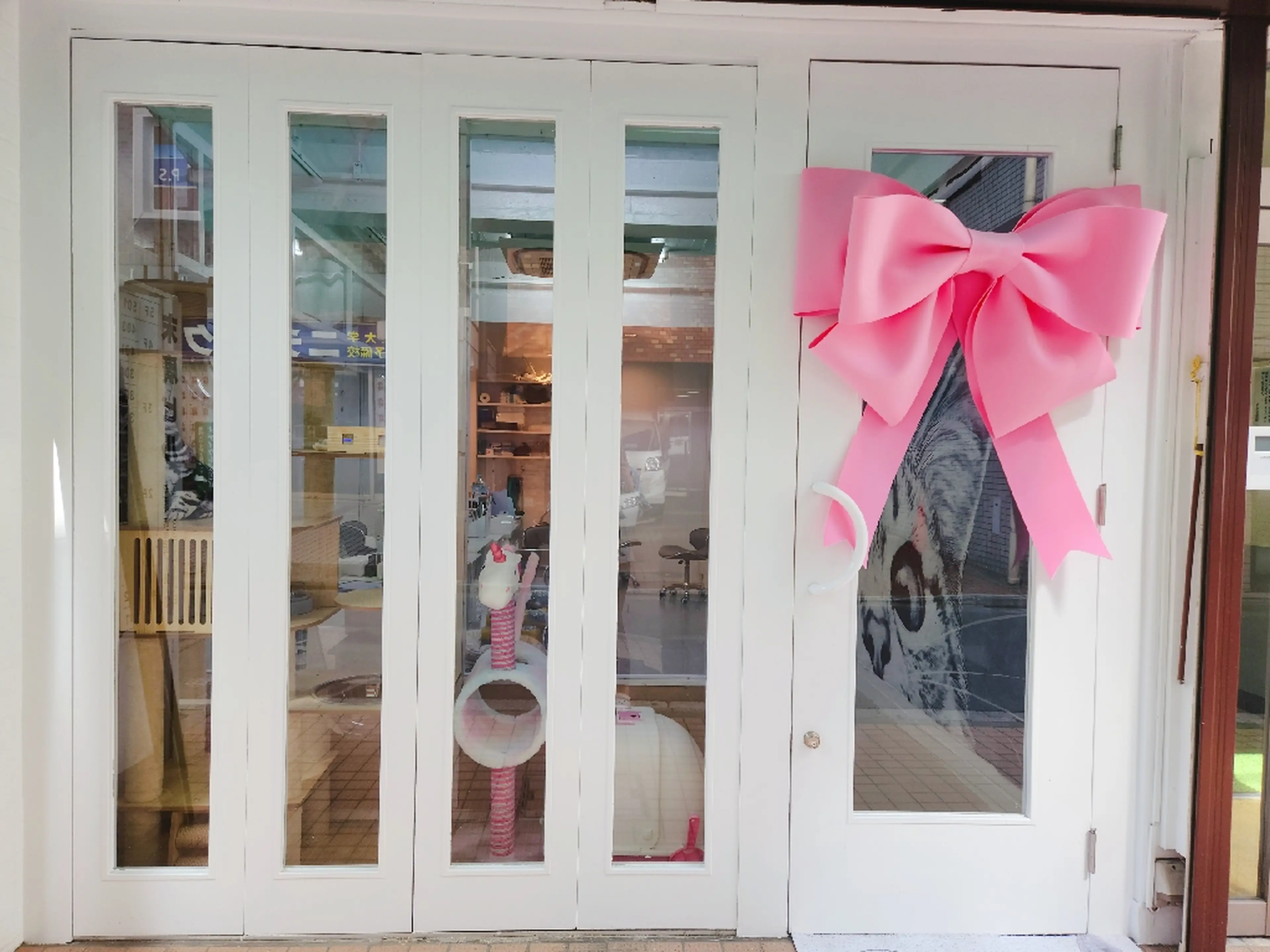 NFY.Nail For You 新宿西口店の内観・外観1