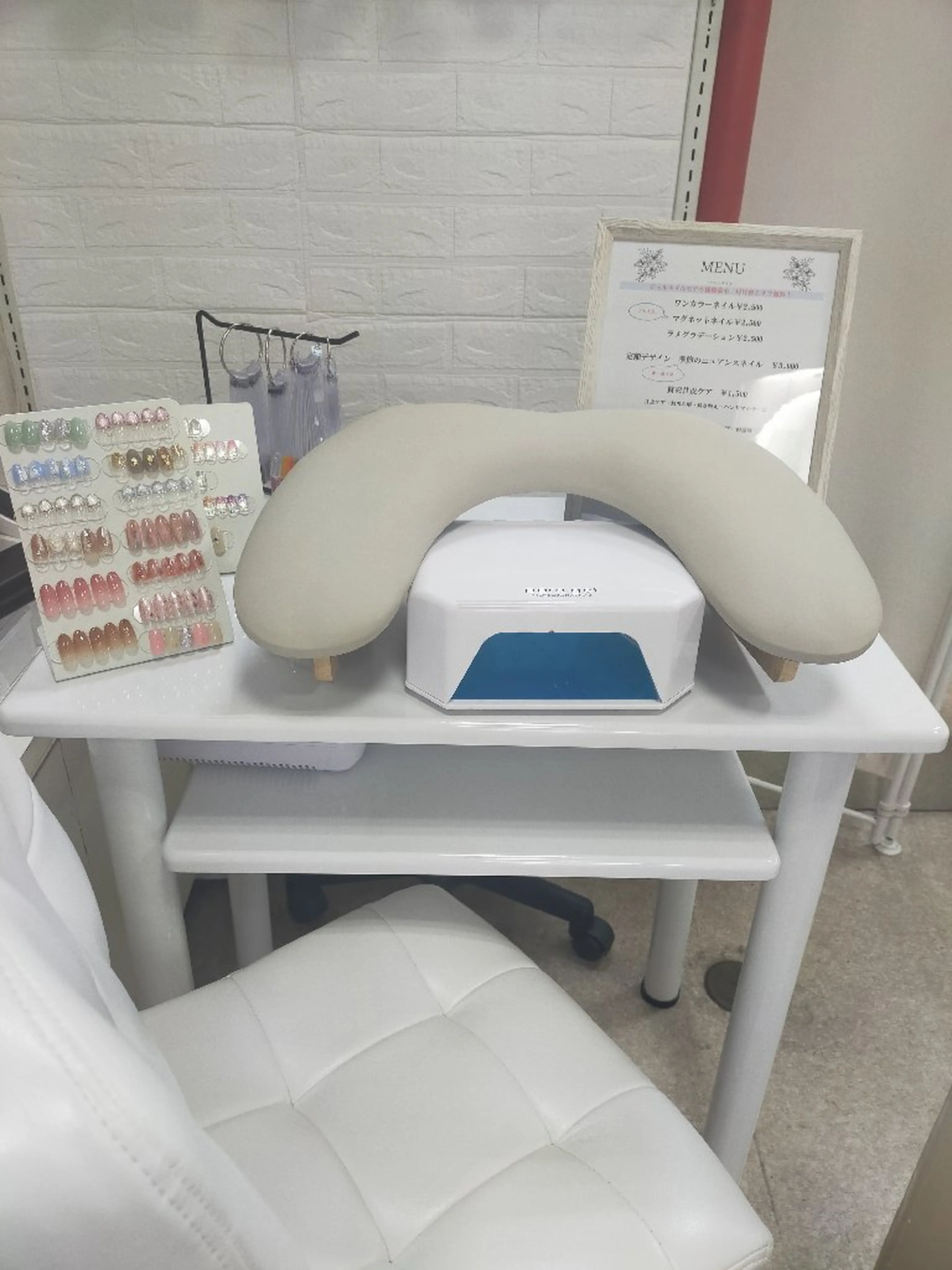 マルヤス化粧品店の内観・外観1