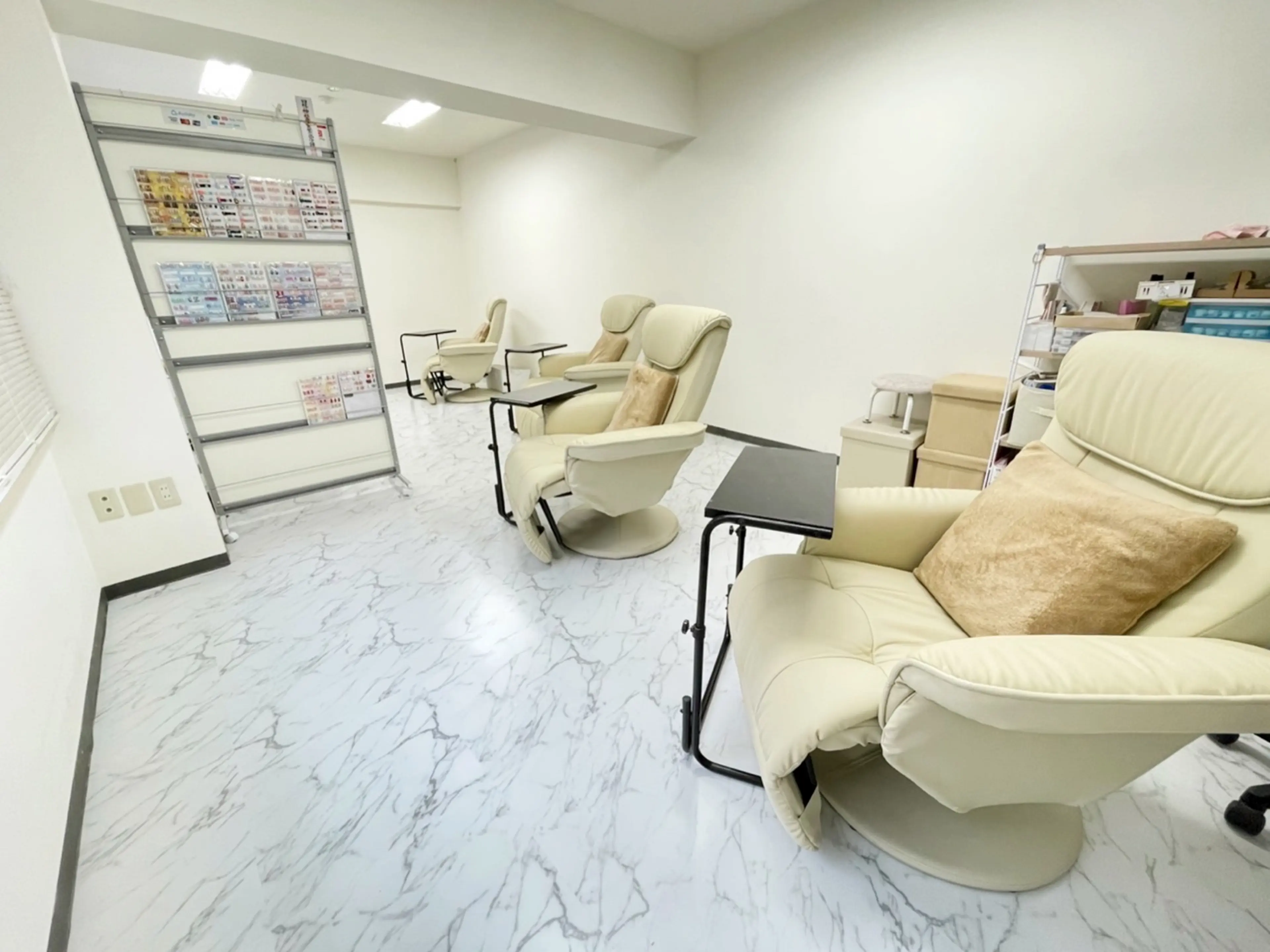 Nail&Beautyコルンの内観・外観1