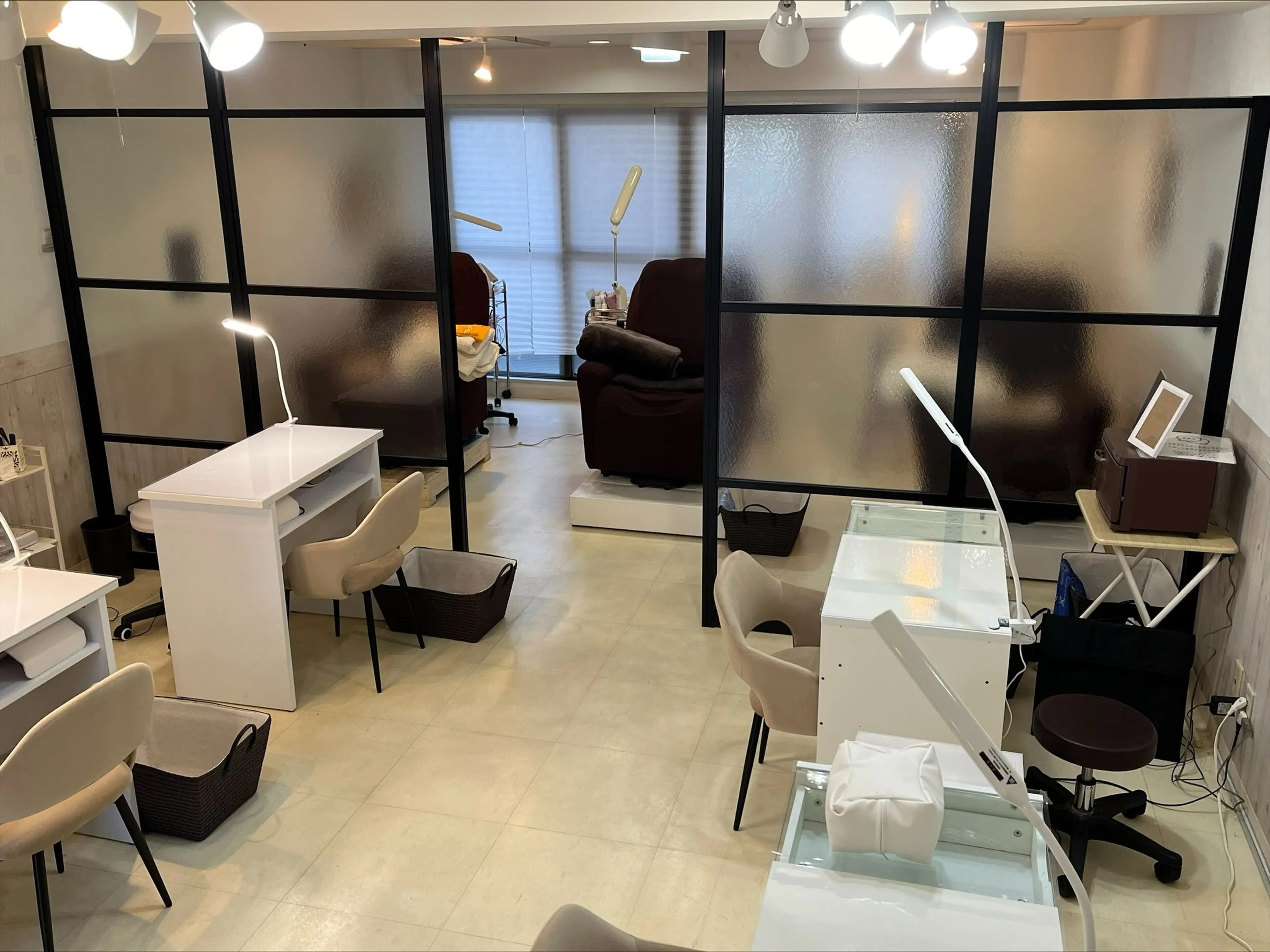 Nail&Eyelash Salon SHeLL WELINAの内観・外観2