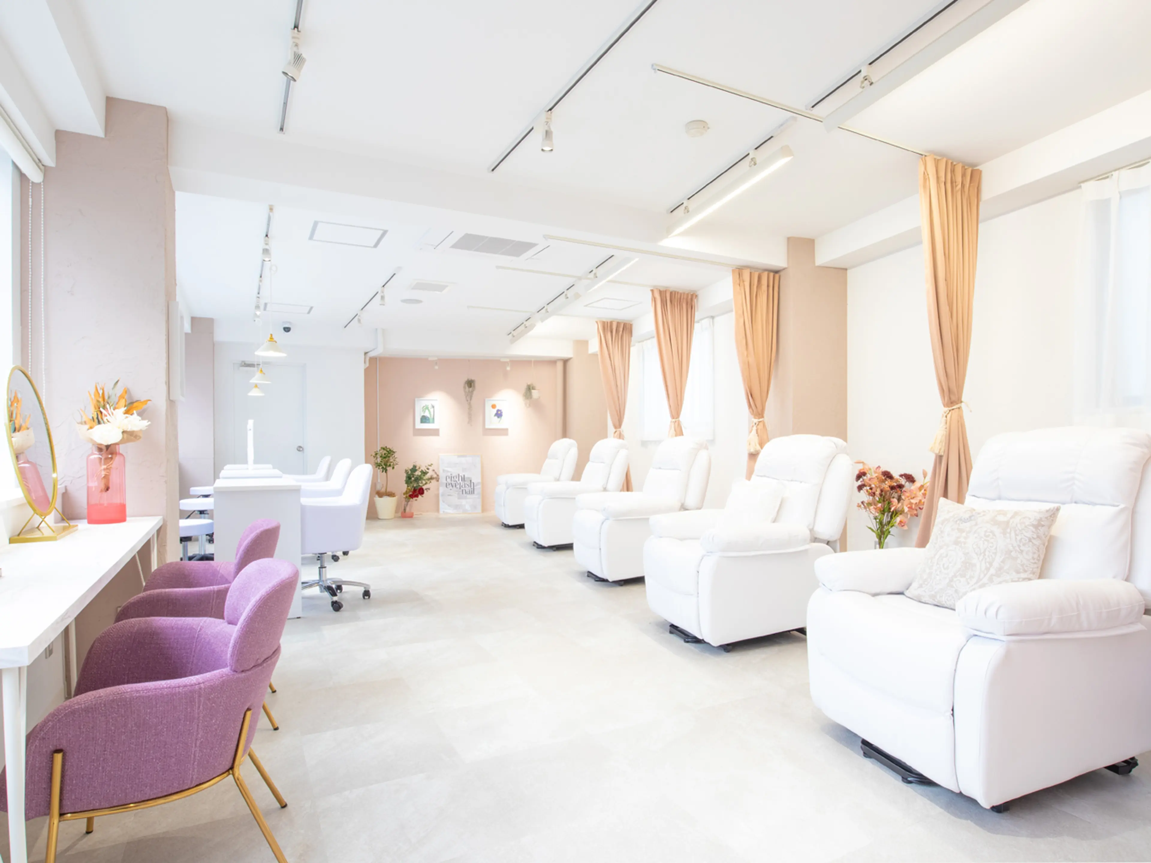 eight eyelash&nail 渋谷本店の内観・外観2