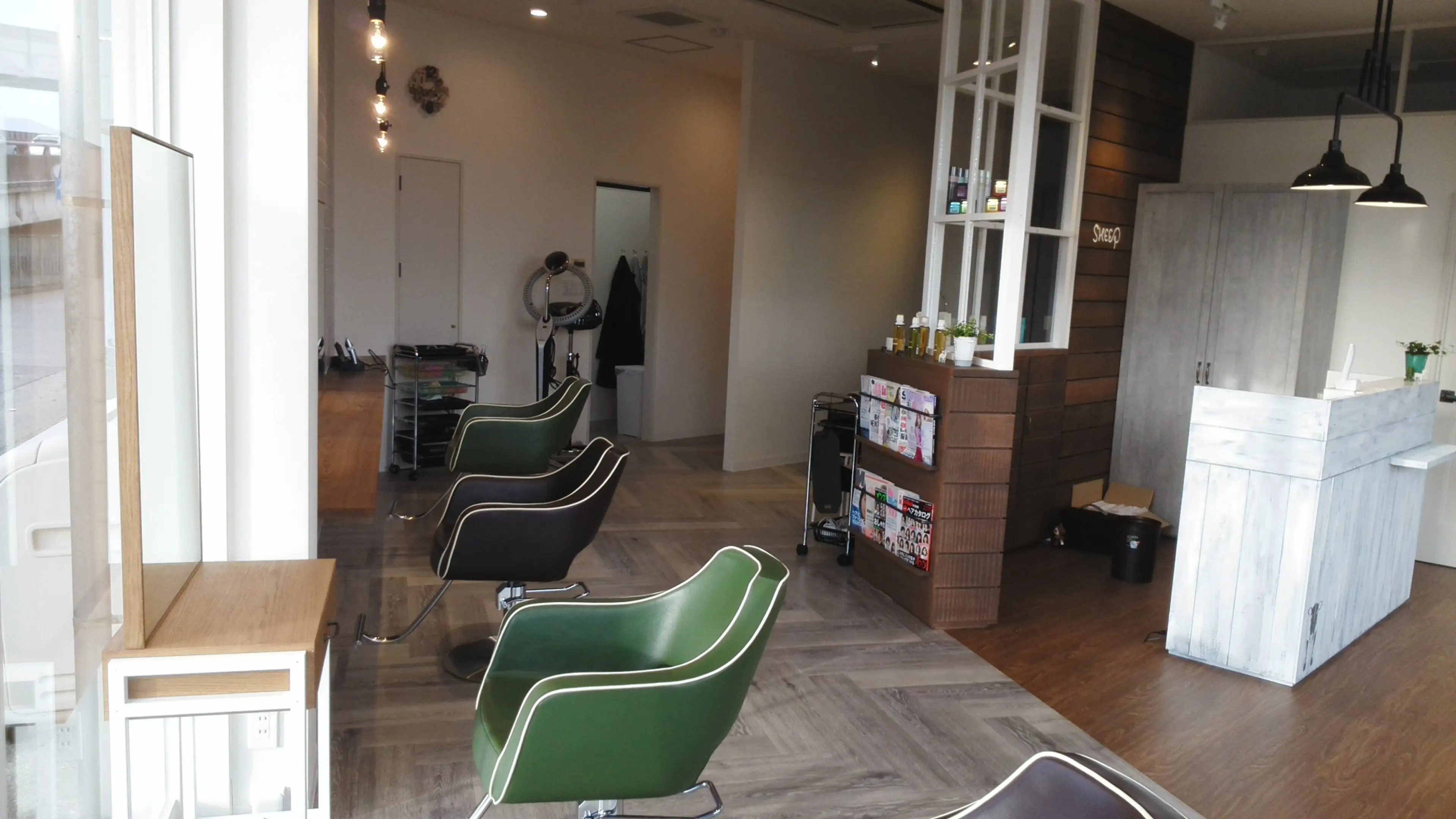 SHEEPの内観・外観2