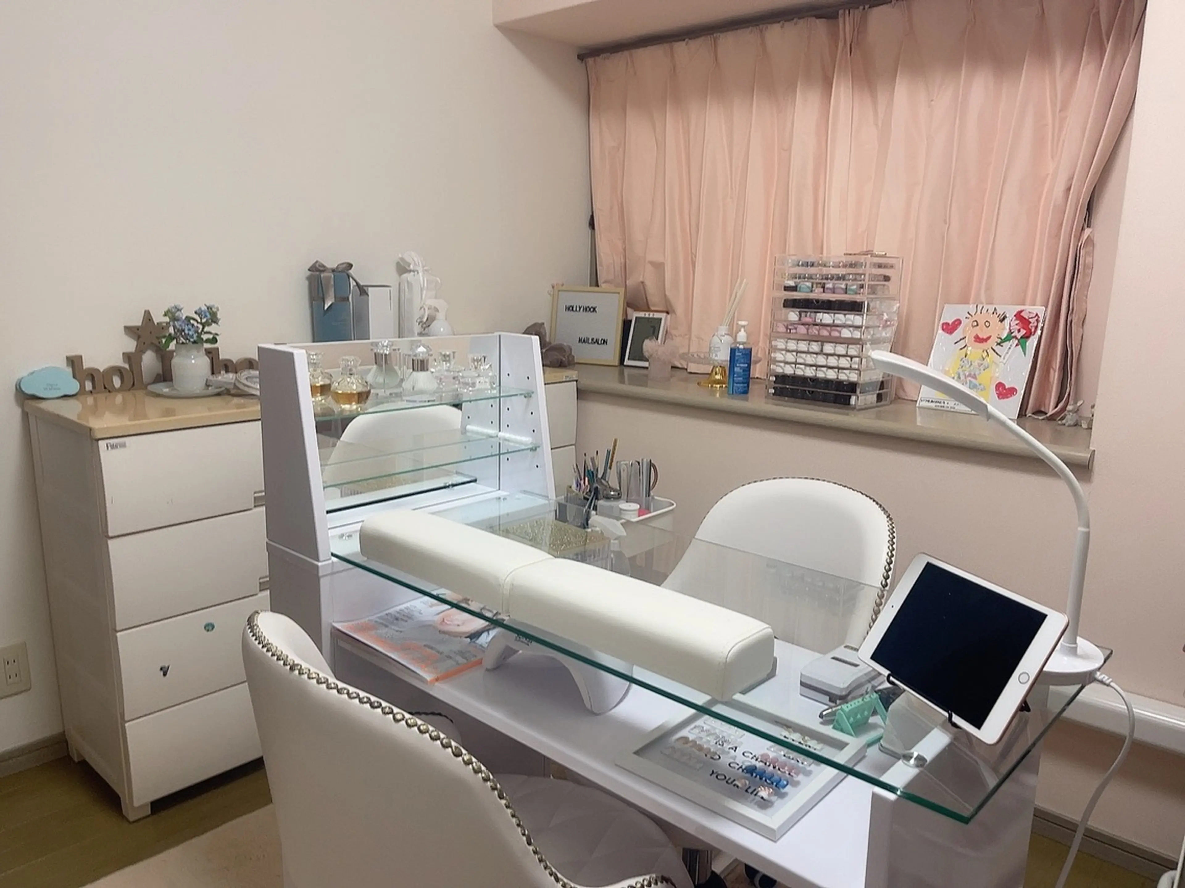 hoLLyhockの内観・外観1