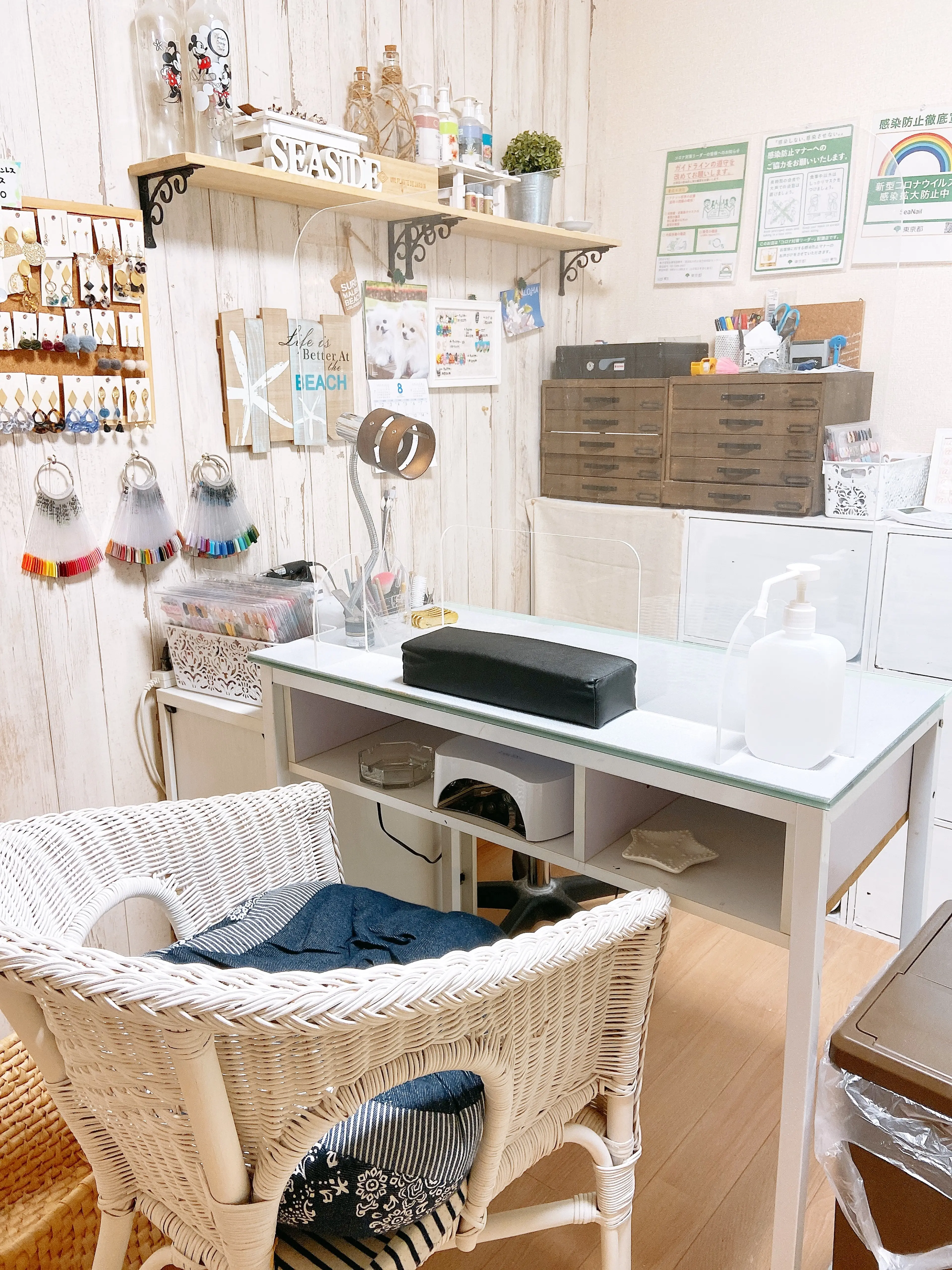 シーネイルの内観・外観2