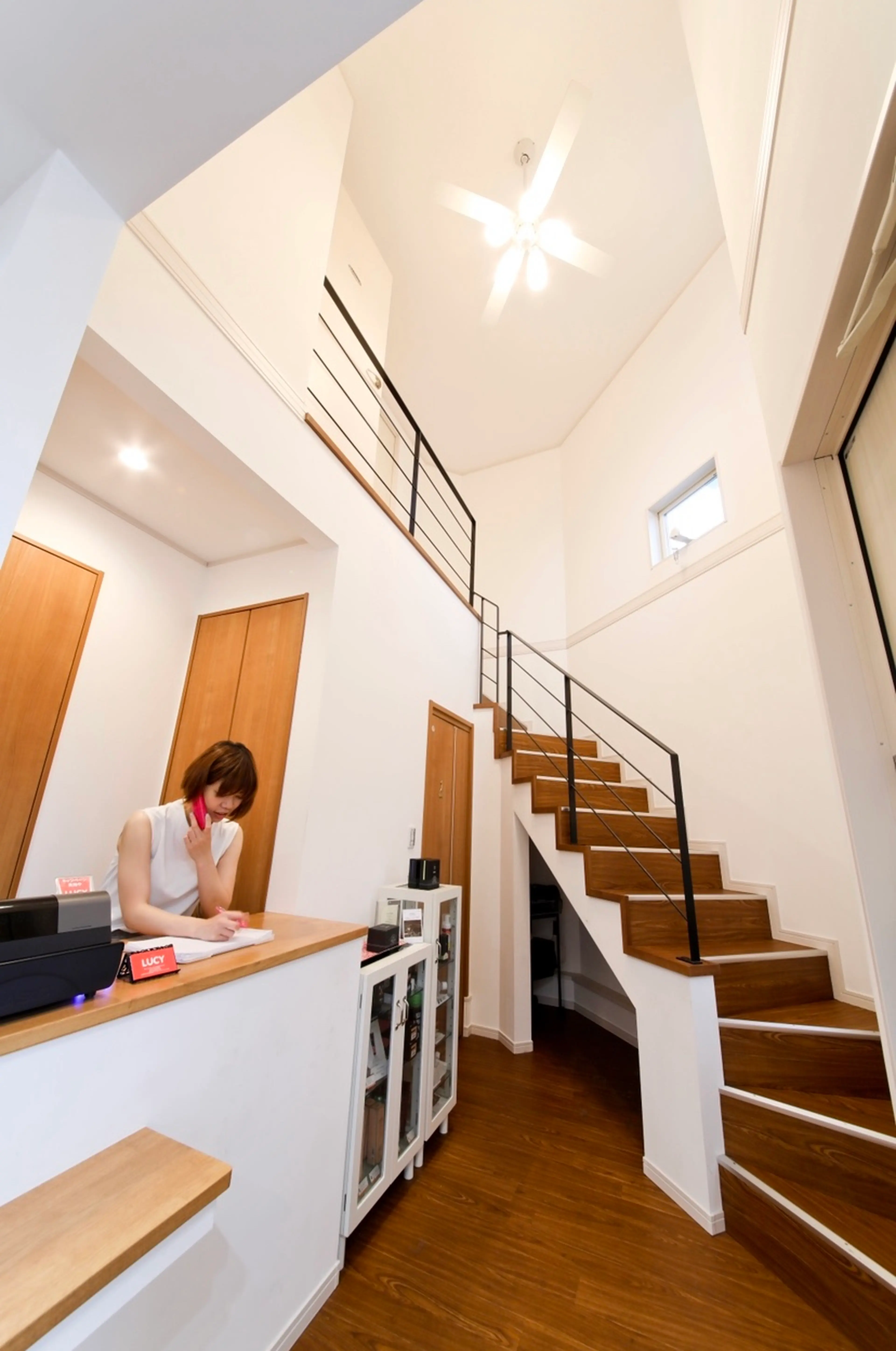 LUCYの内観・外観1
