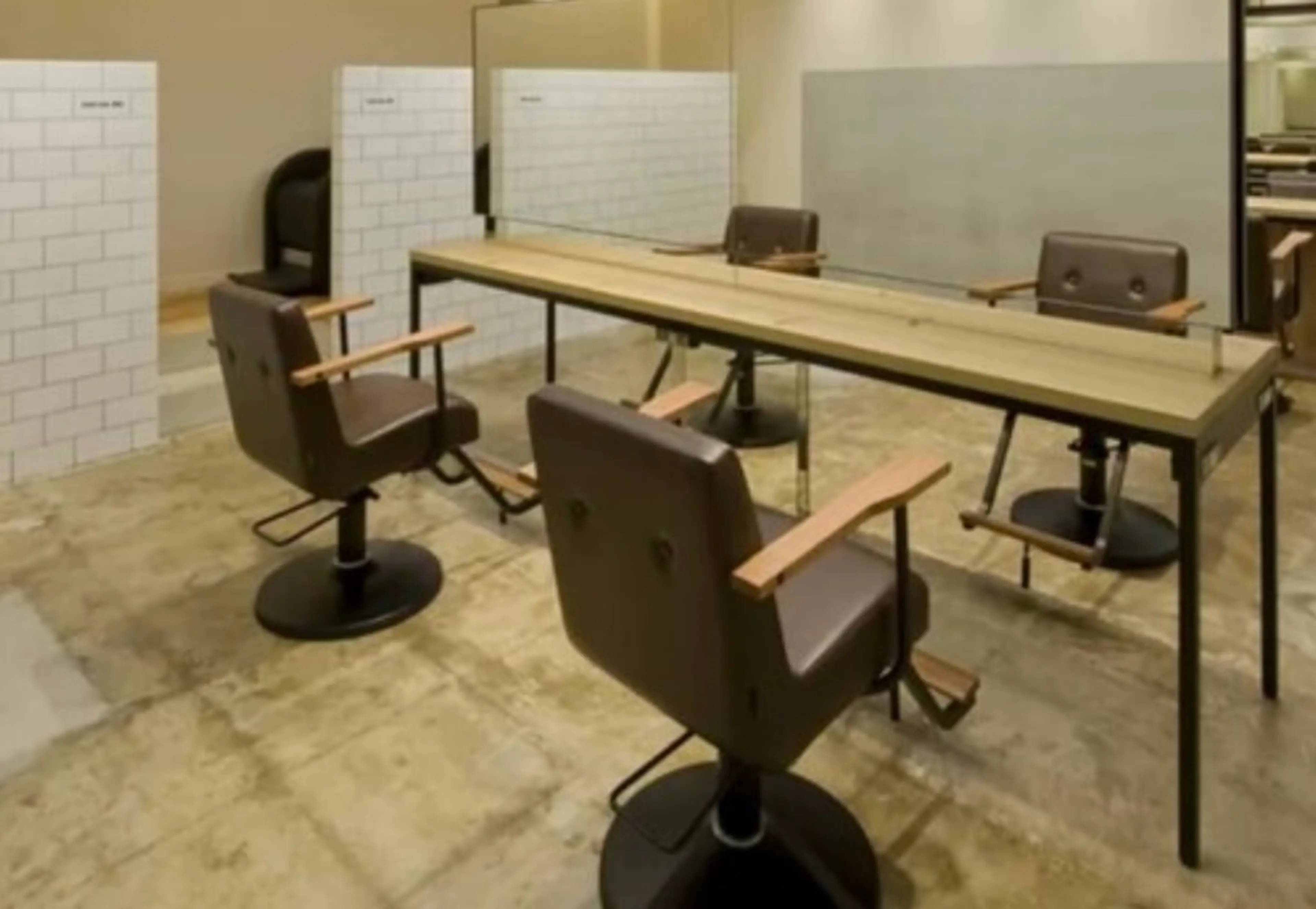 アコーズヘアー徳重の内観・外観3