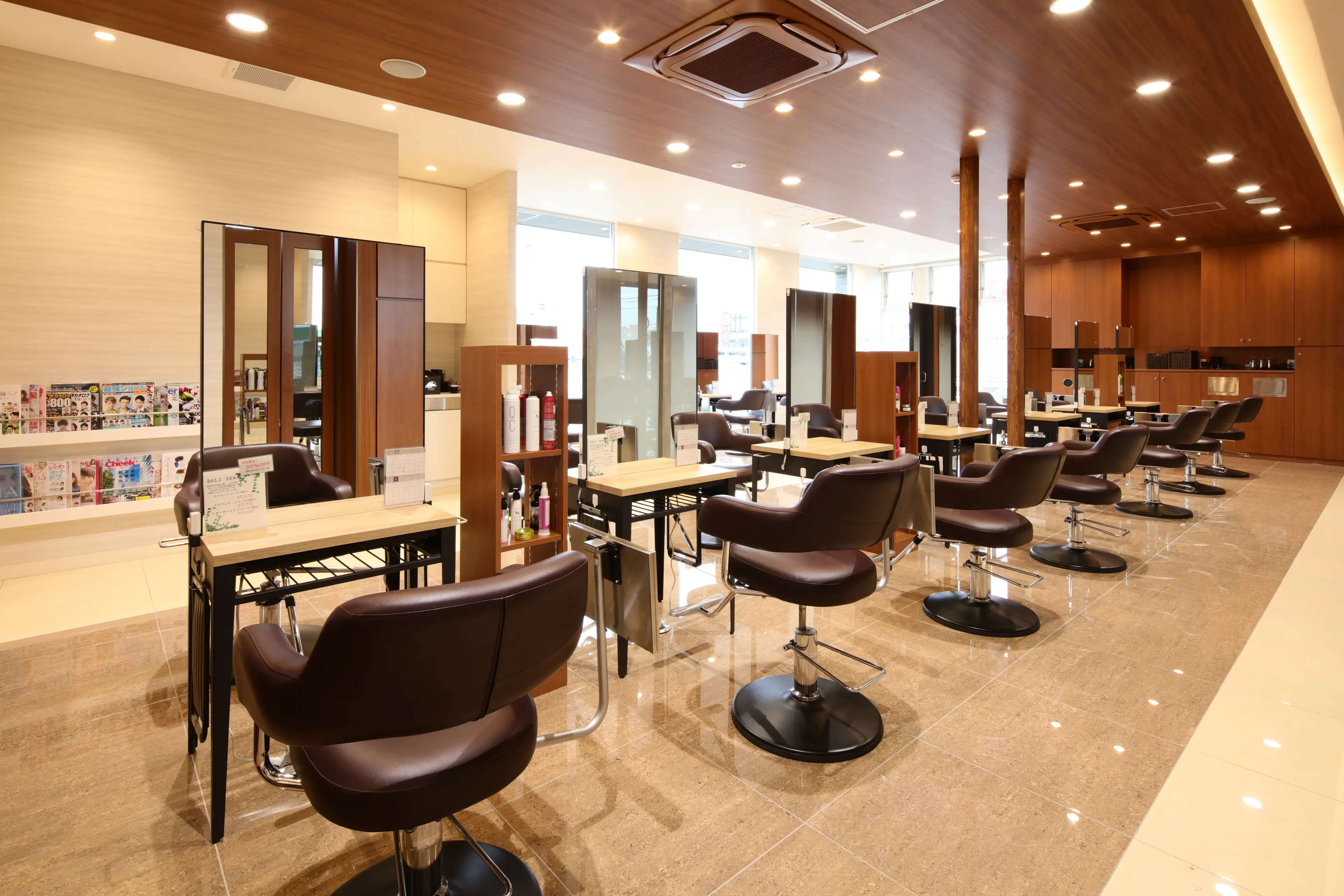 レイフィールド扶桑店の内観・外観2