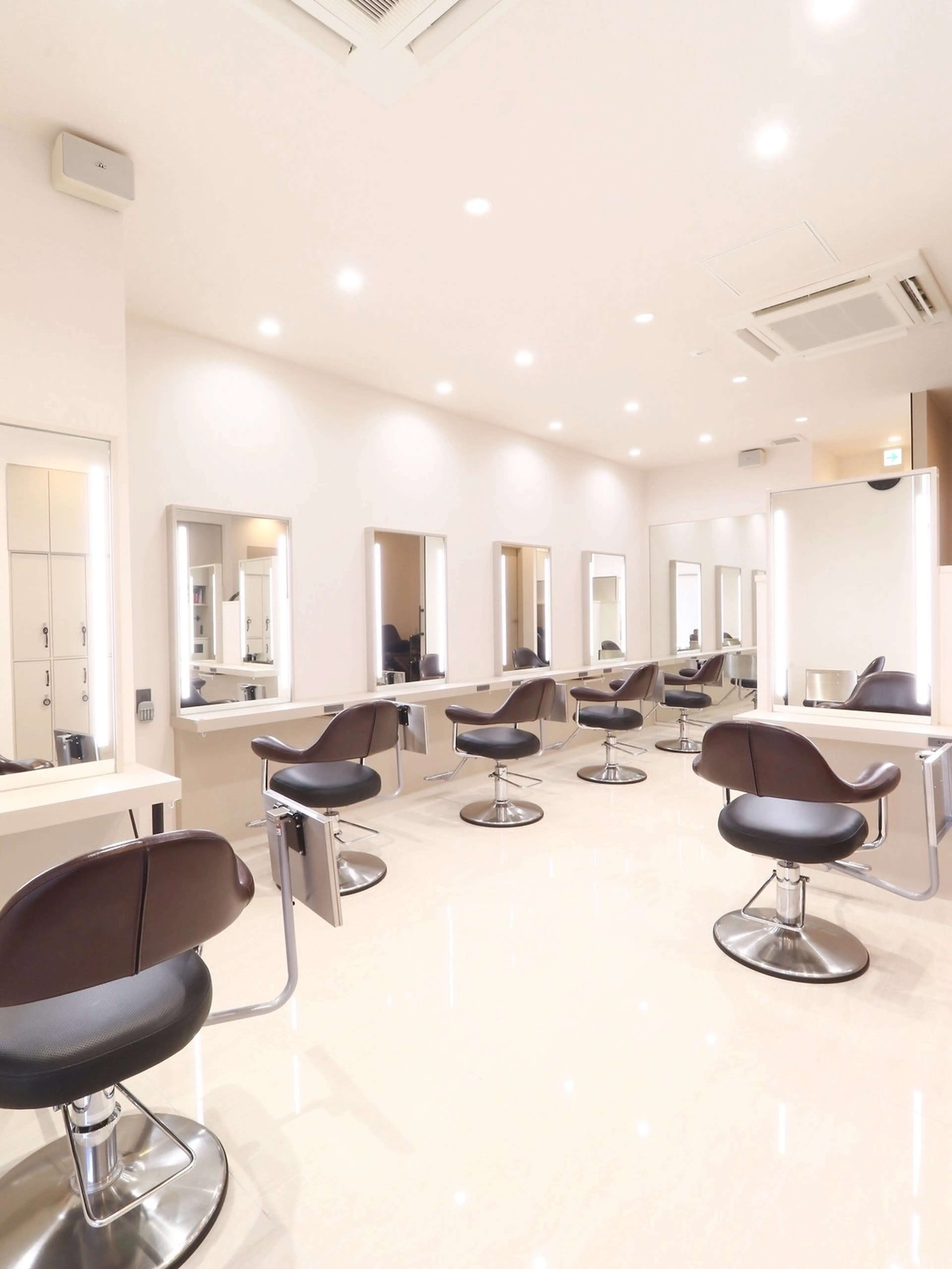 sie by KENJEの内観・外観1