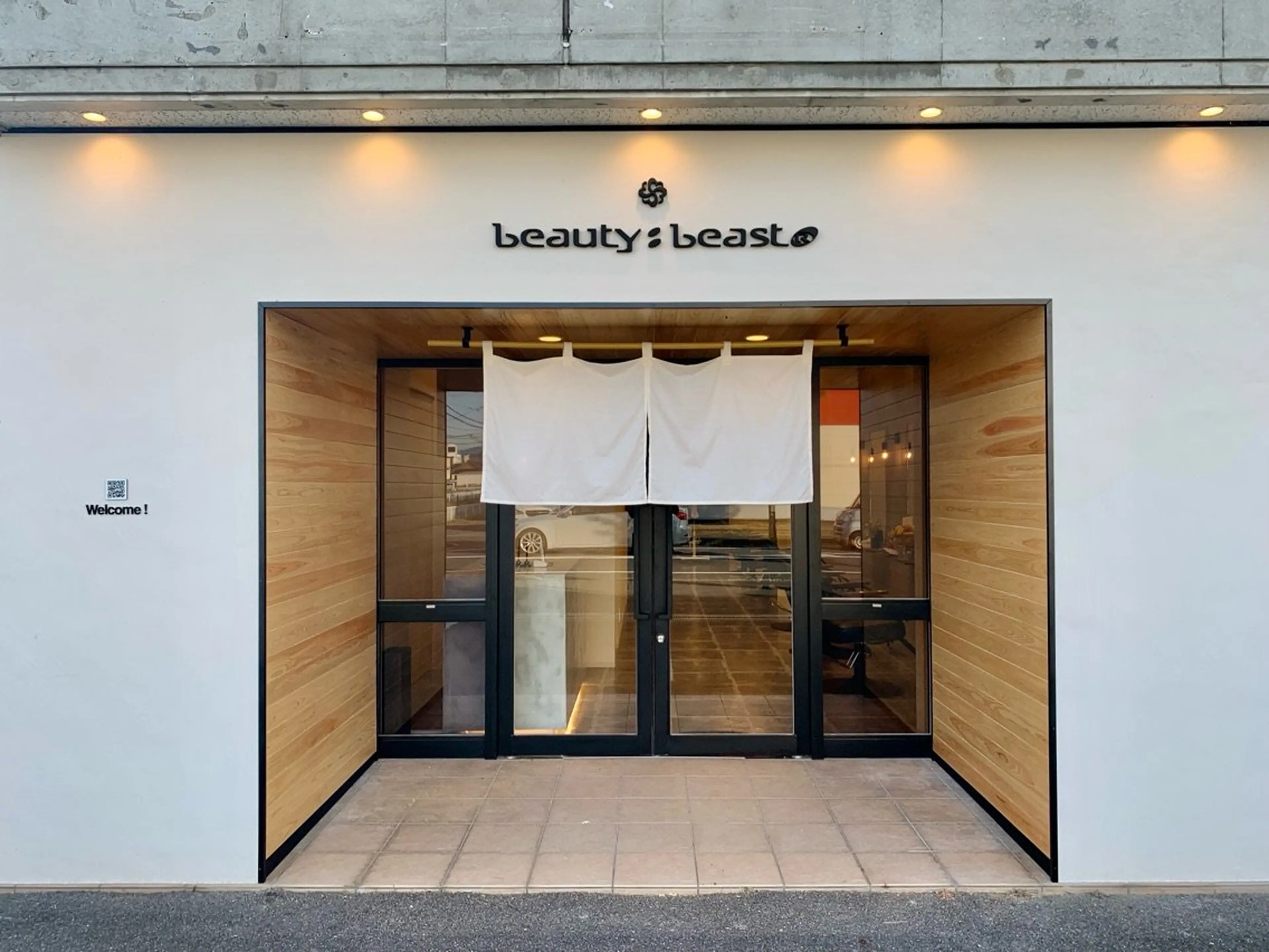 beauty:beast武雄店の内観・外観1