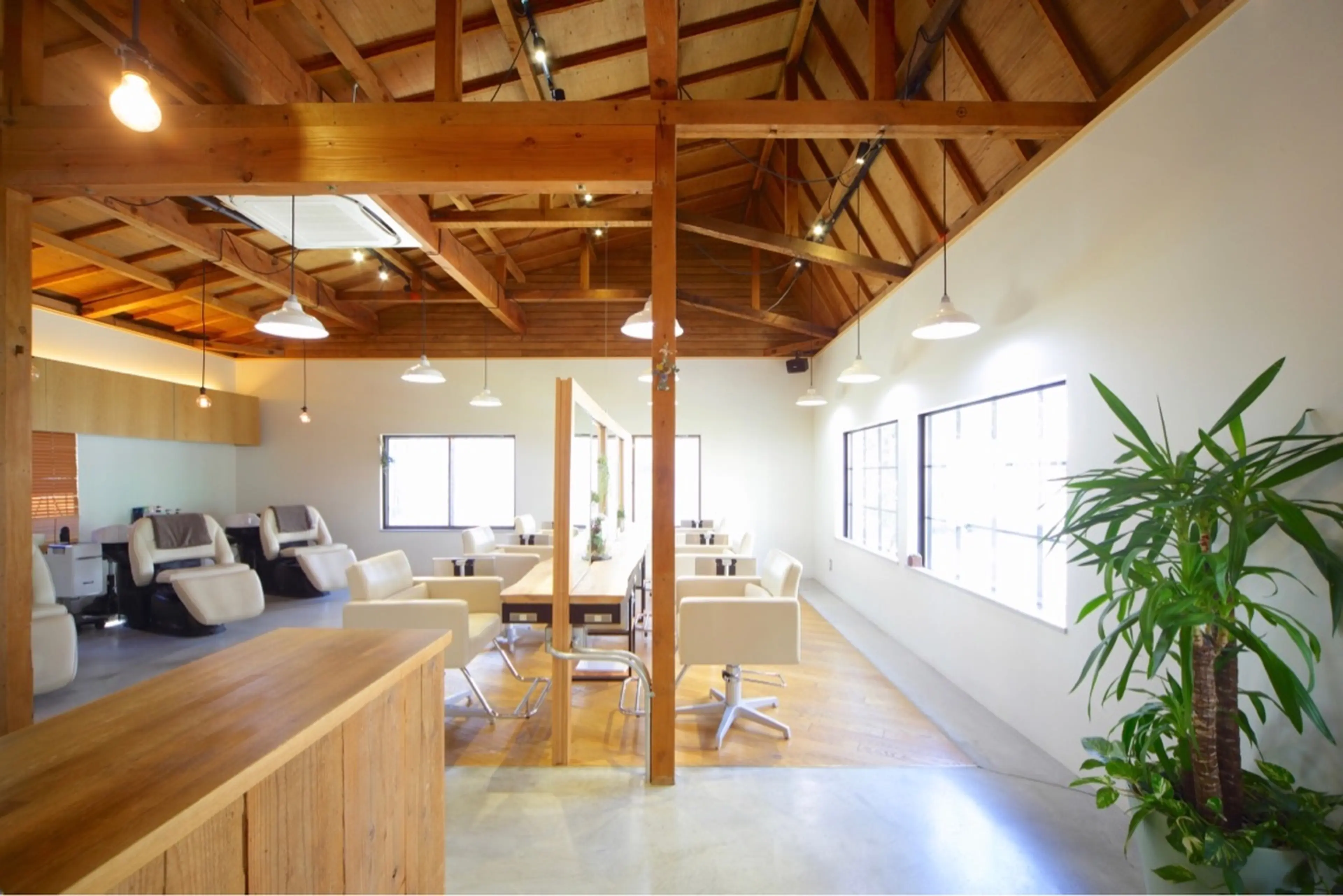 MUKUの内観・外観2