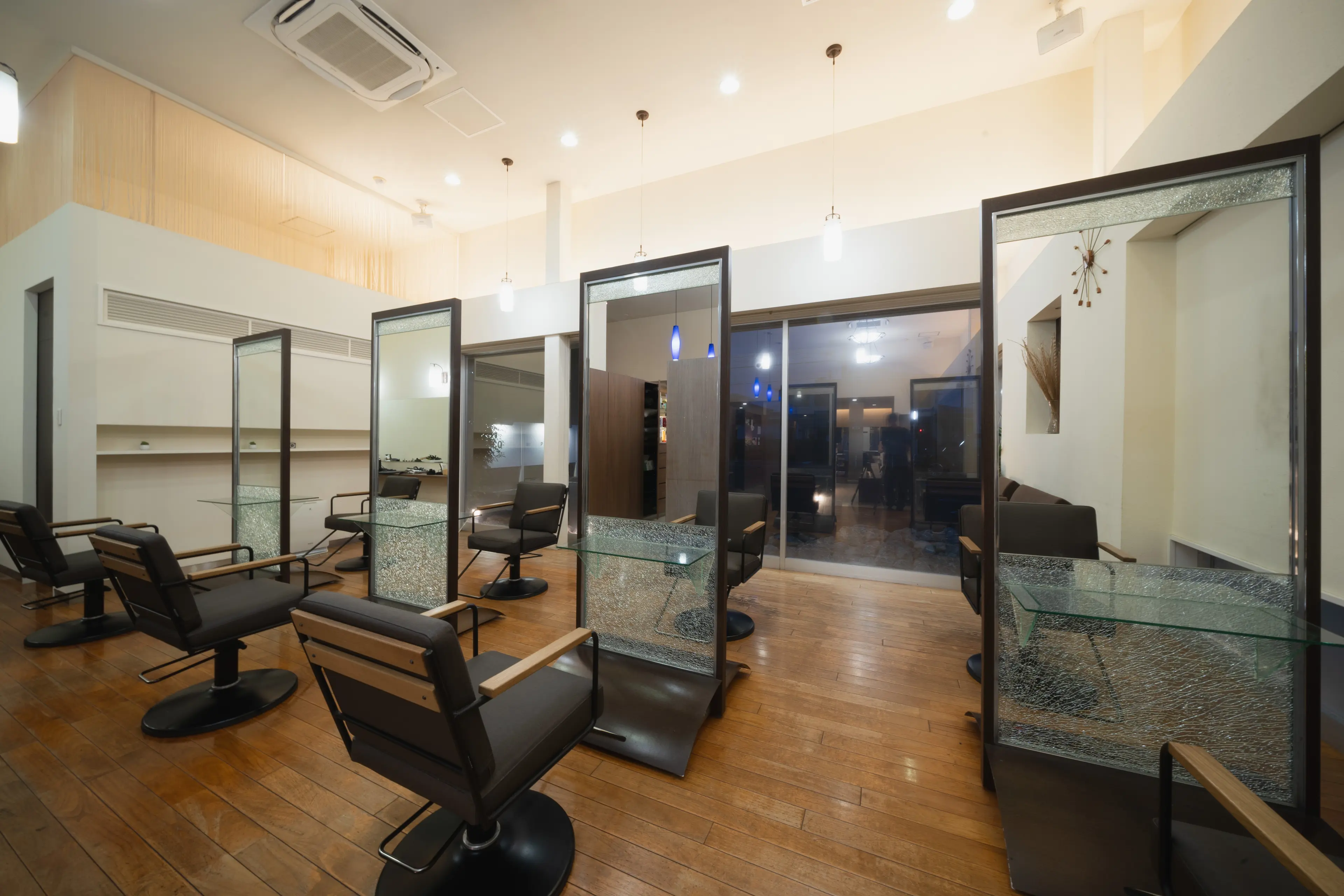 BLANCO tres メモリアルの内観・外観2