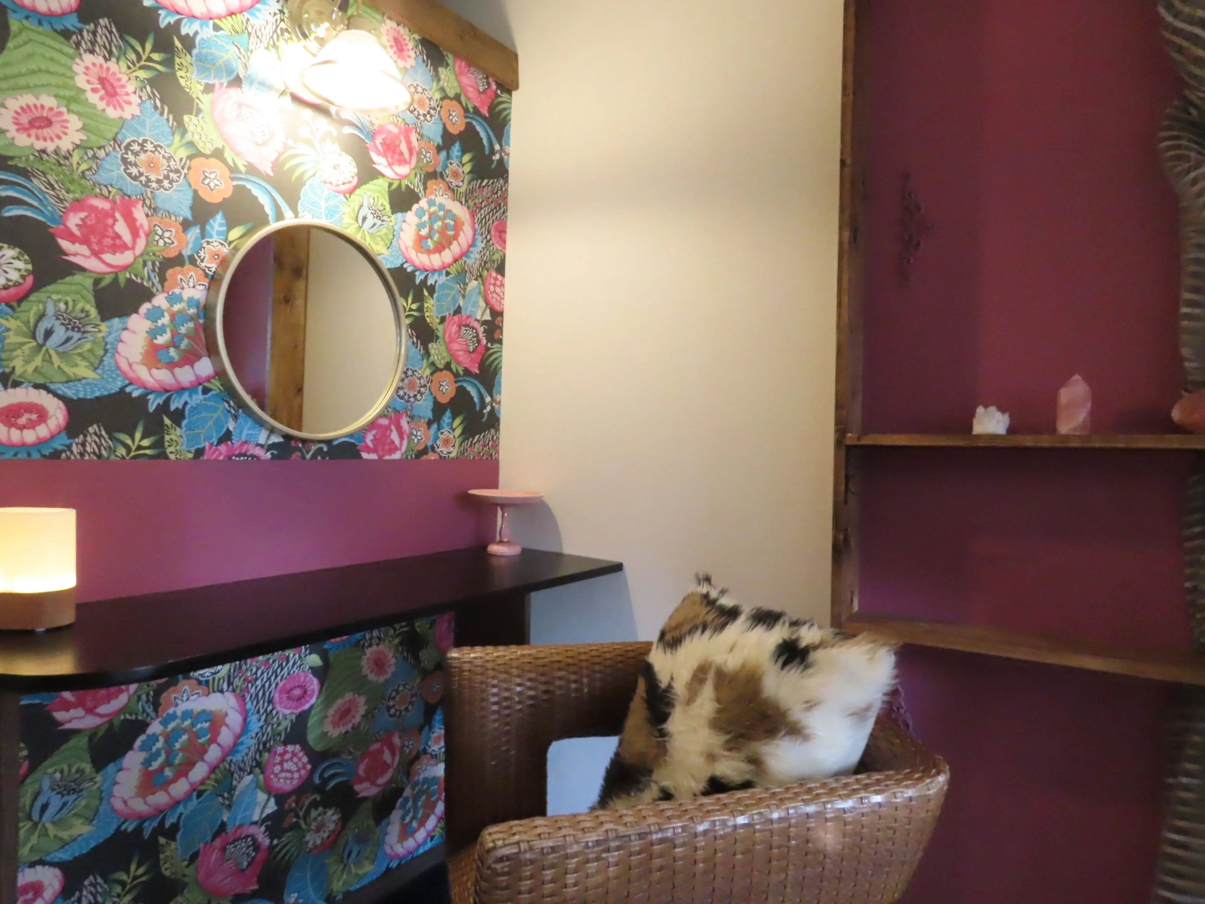 小顔シェービングPEARLBLANCの内観・外観2